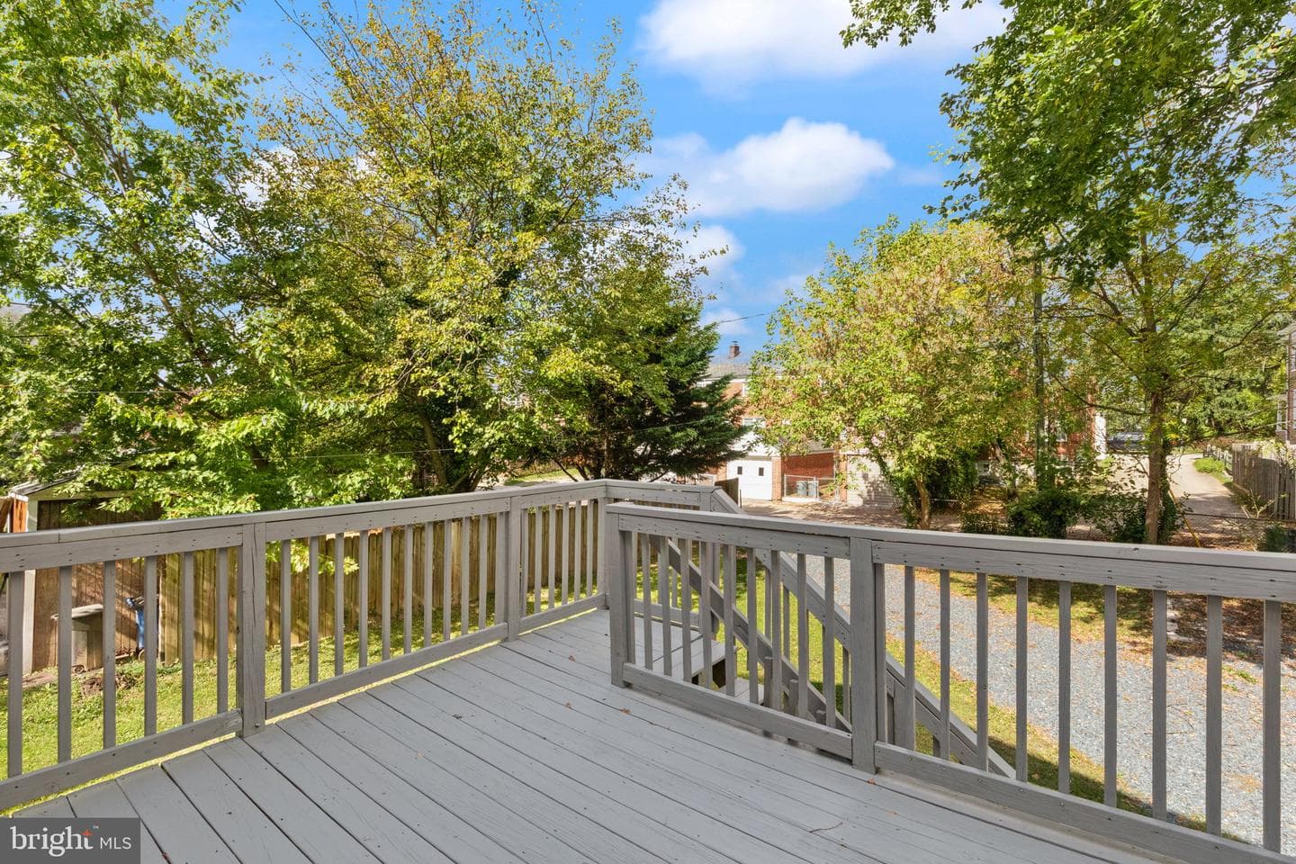240 Burke Avenue photo 24
