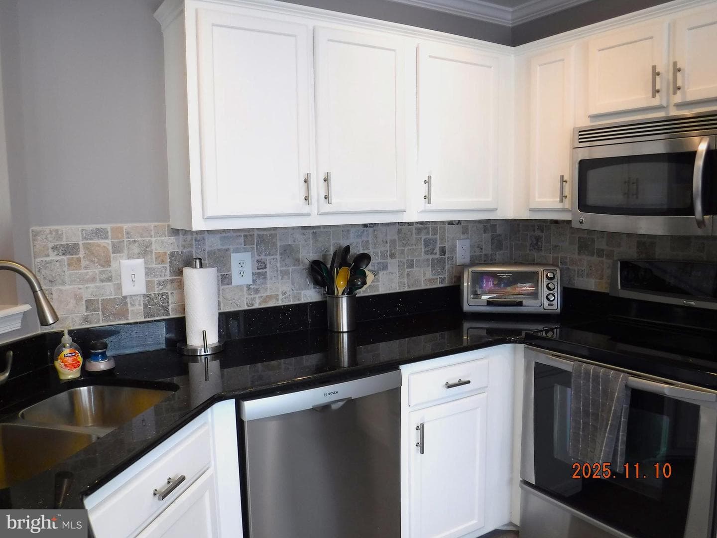 8918 Whitetail Court photo 33