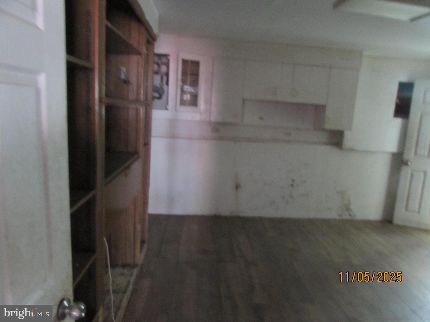 1191 Granville photo 4