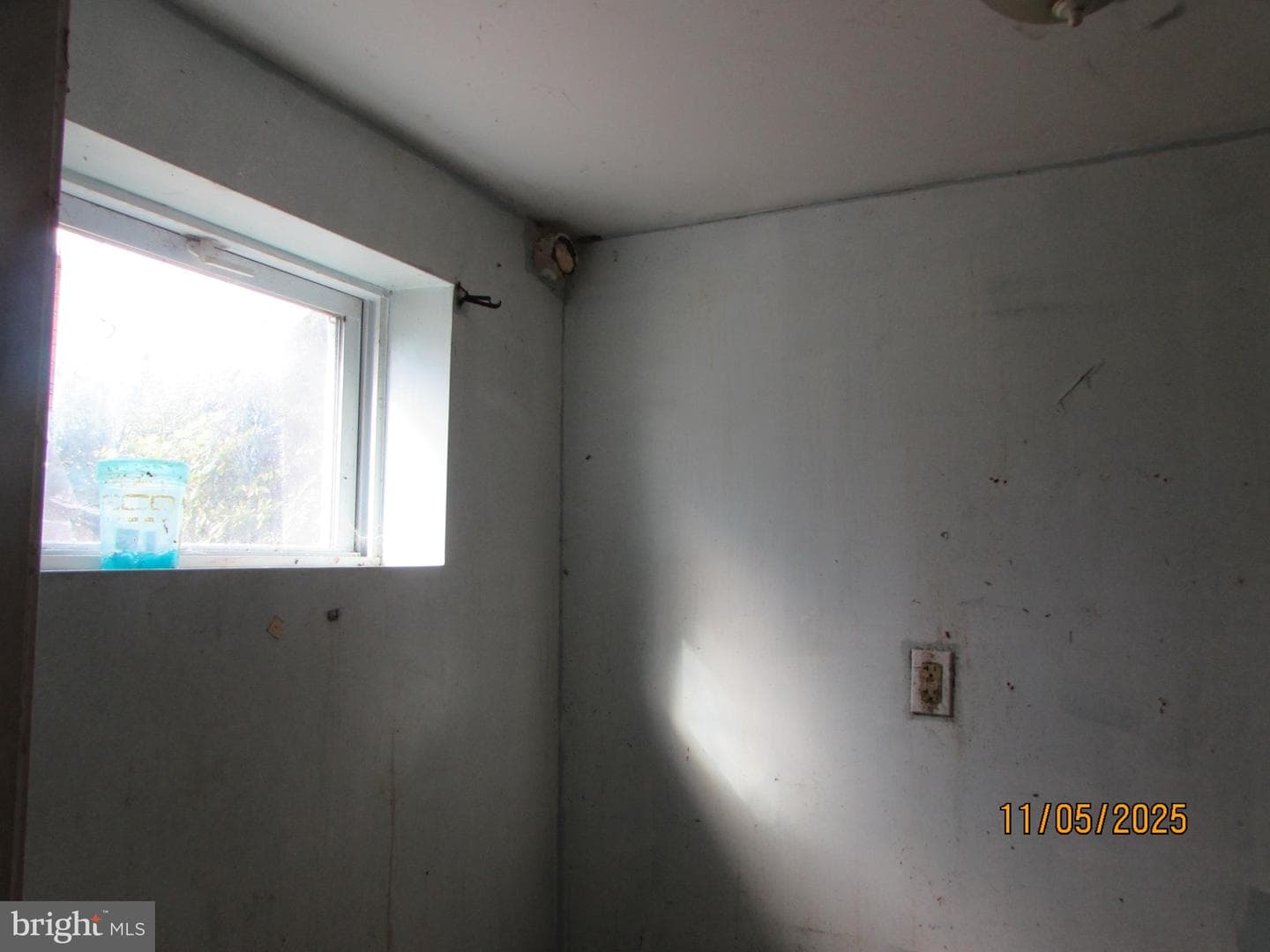 1191 Granville photo 9