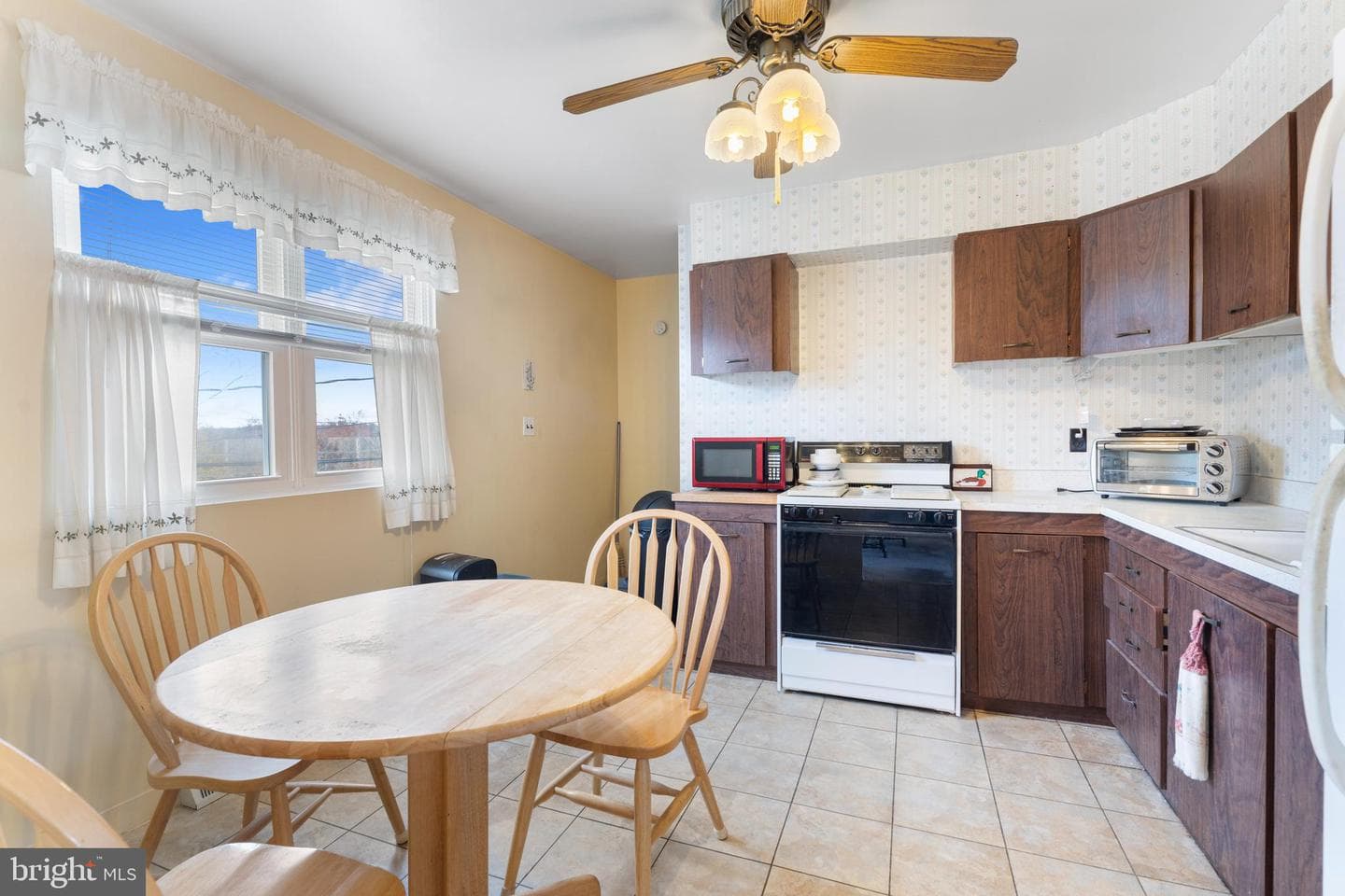 2316 Hamiltowne Circle photo 12