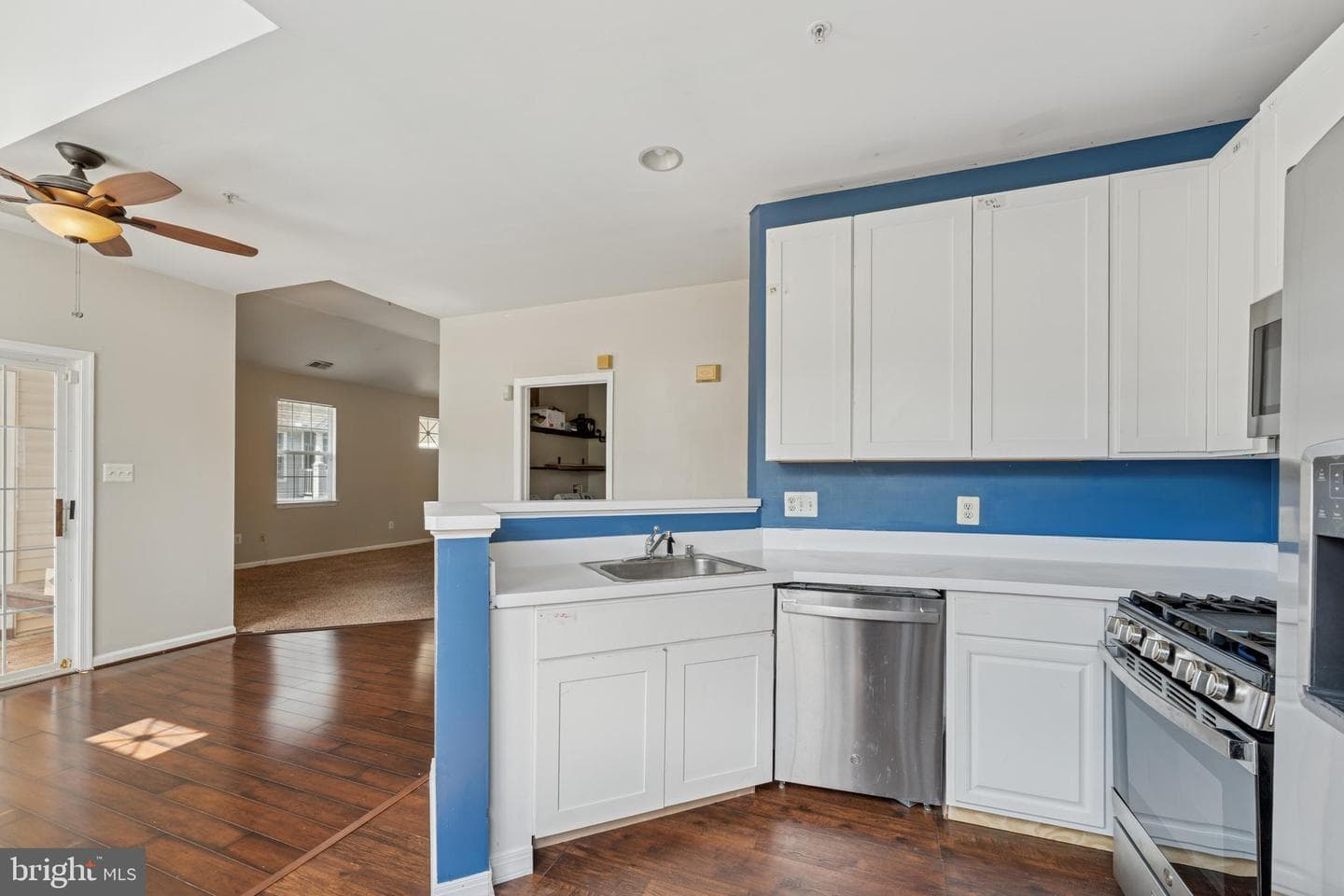5002 Hollington Drive #301 photo 11