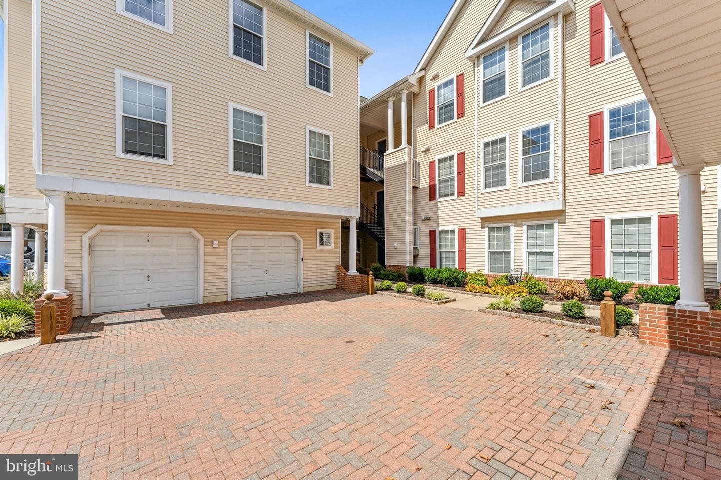 5002 Hollington Drive #301 photo 27