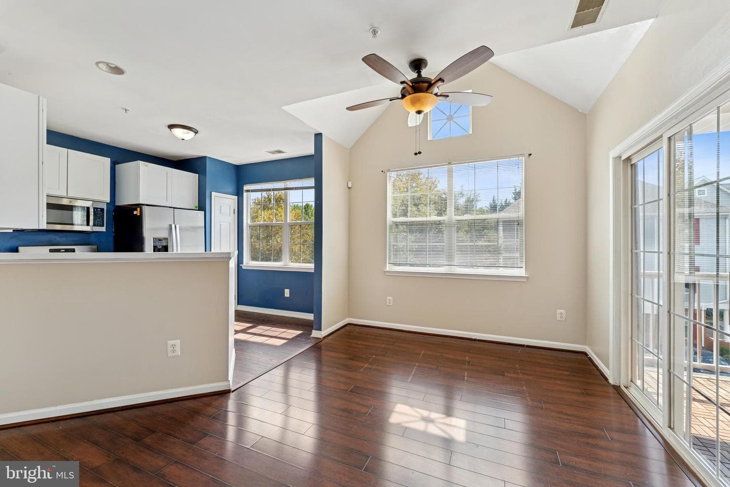 5002 Hollington Drive #301 photo 6
