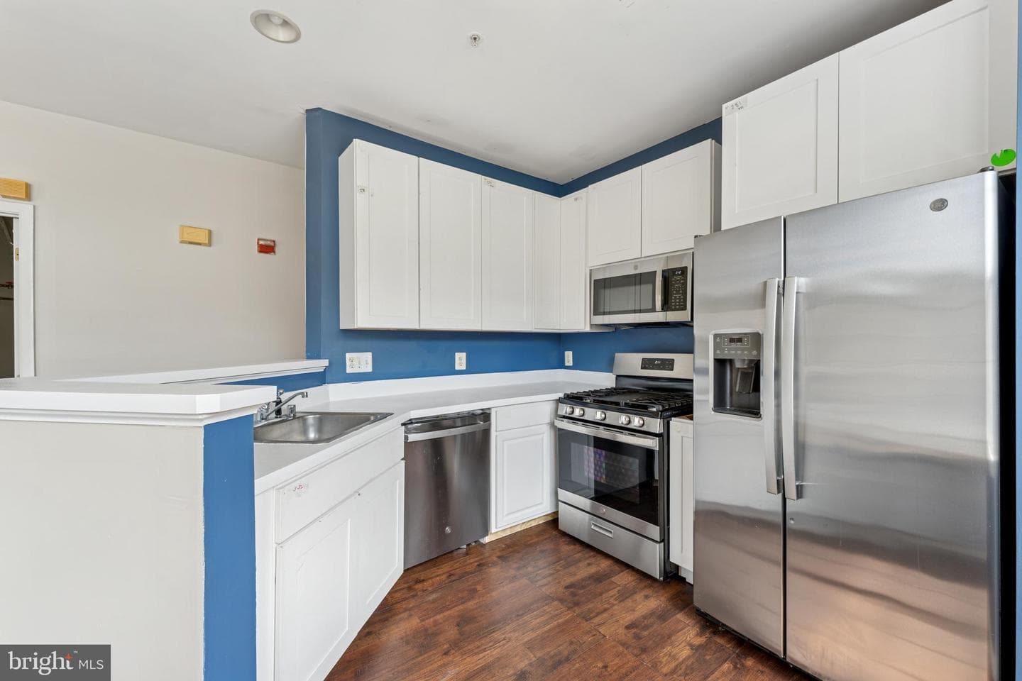 5002 Hollington Drive #301 photo 9