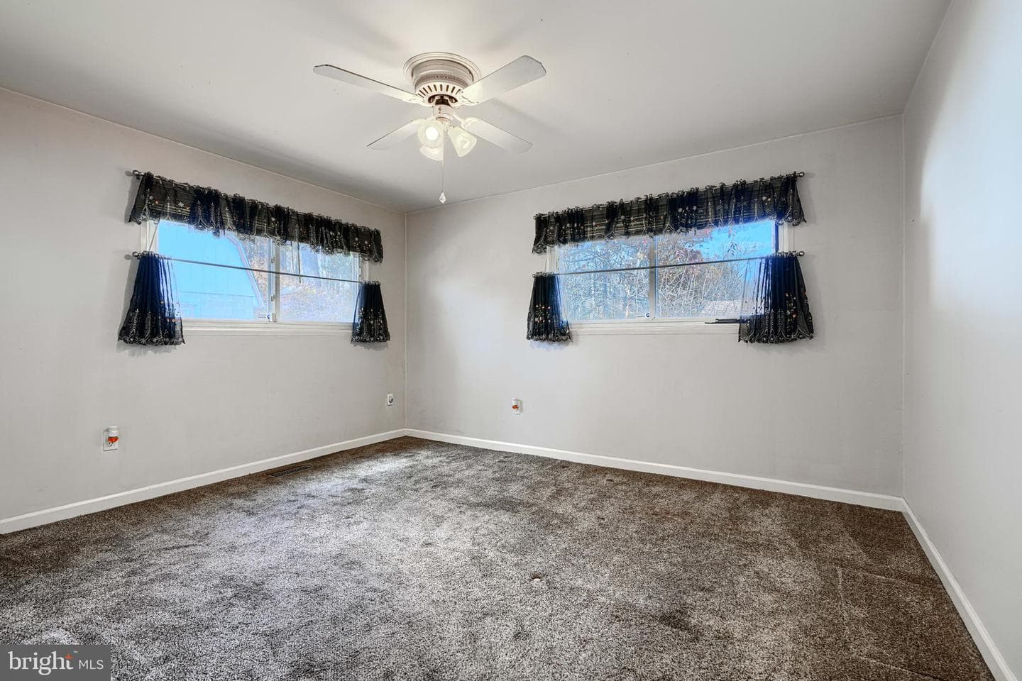 215 Greenview Avenue photo 13