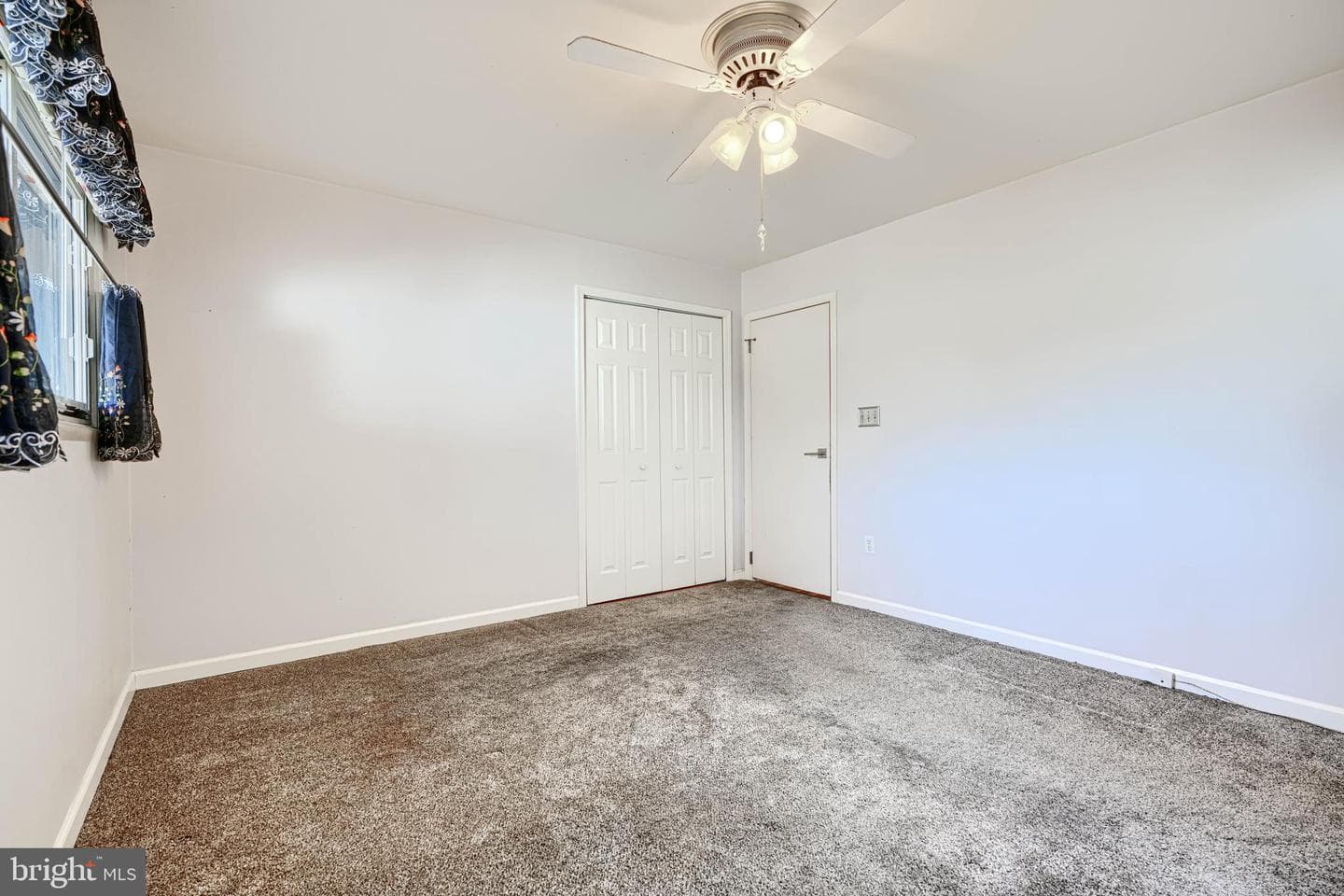 215 Greenview Avenue photo 14
