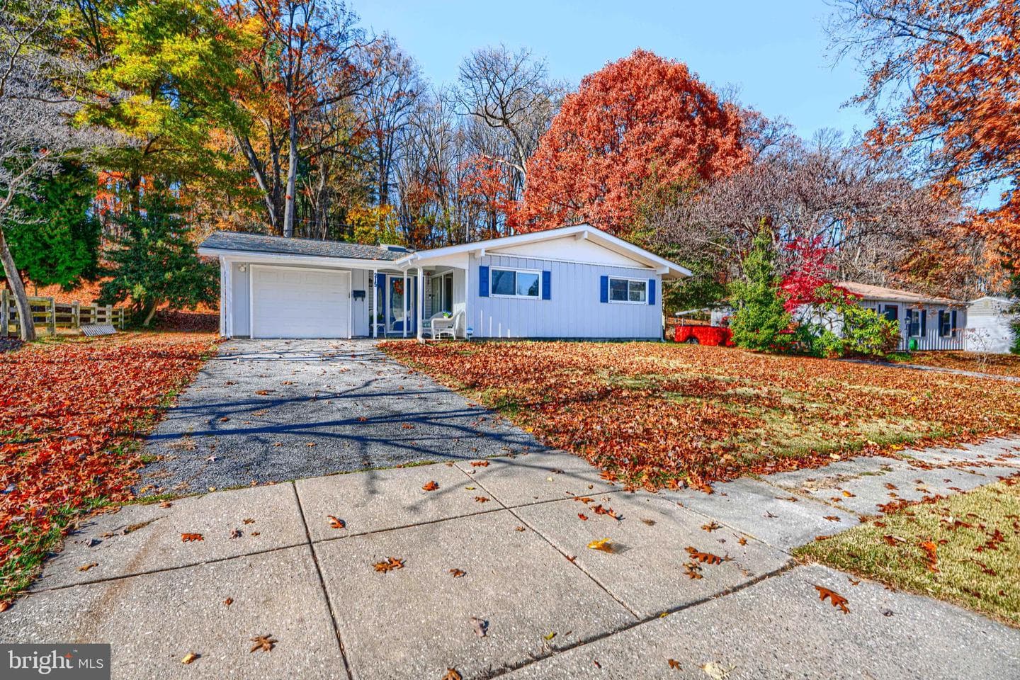 215 Greenview Avenue photo 2