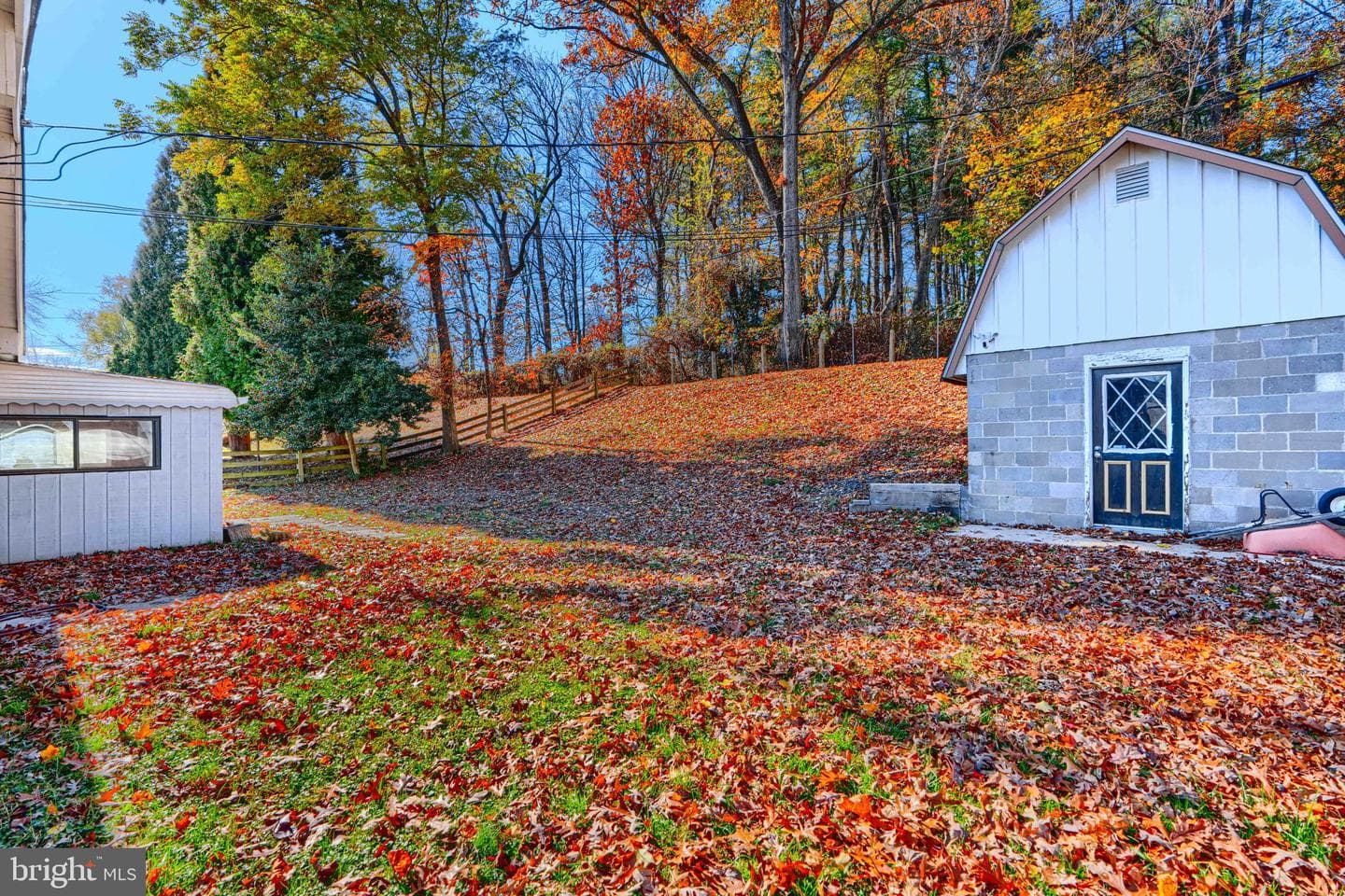 215 Greenview Avenue photo 25