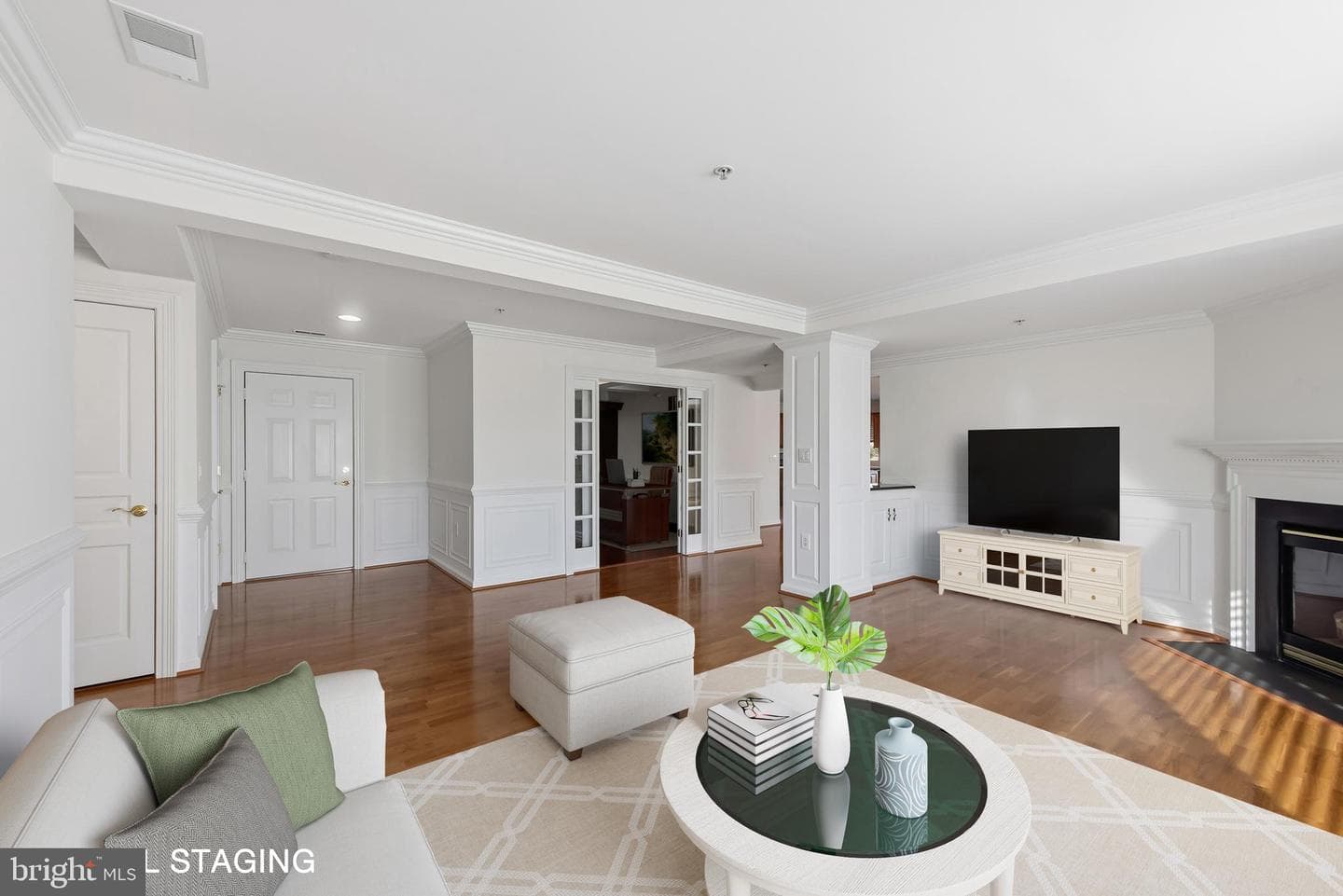 12240 Roundwood Road #408 photo 4