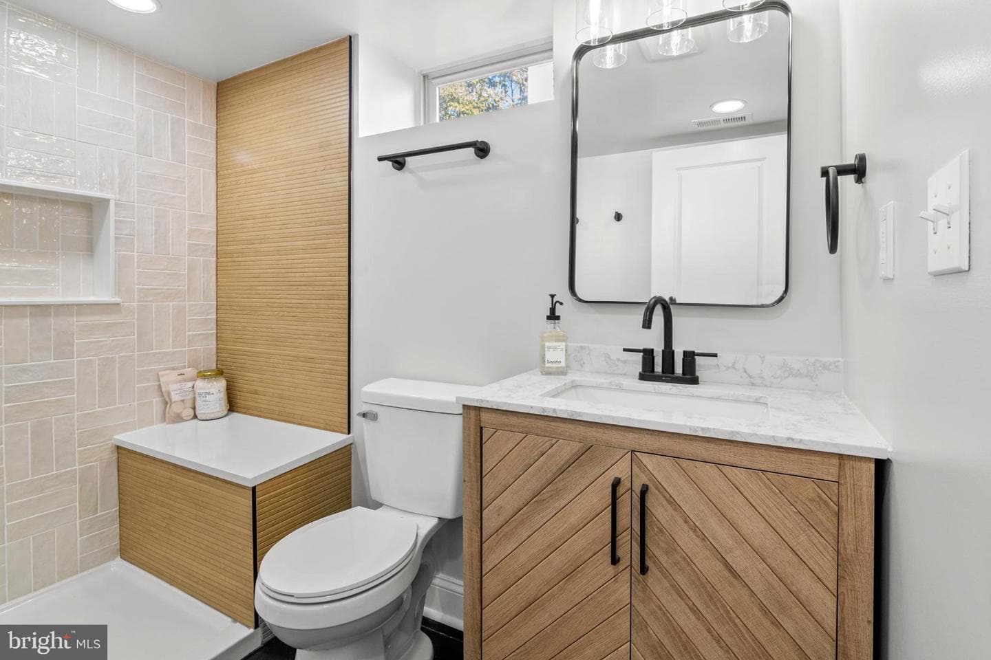 7800 Bagley Avenue photo 30
