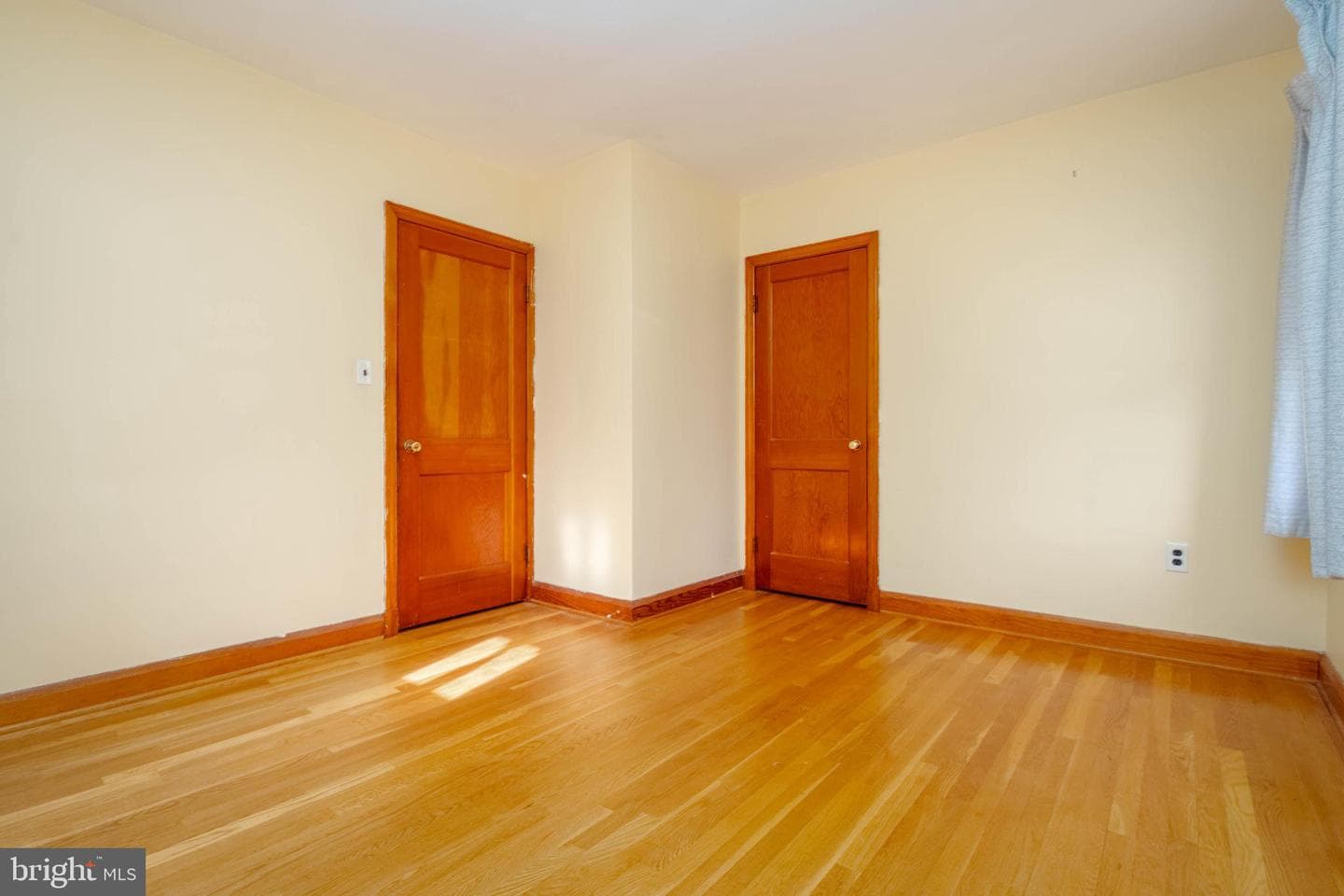 10645 Davis Avenue photo 24