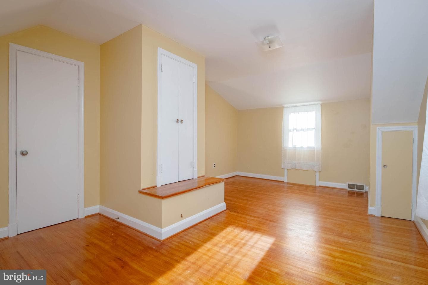 10645 Davis Avenue photo 32
