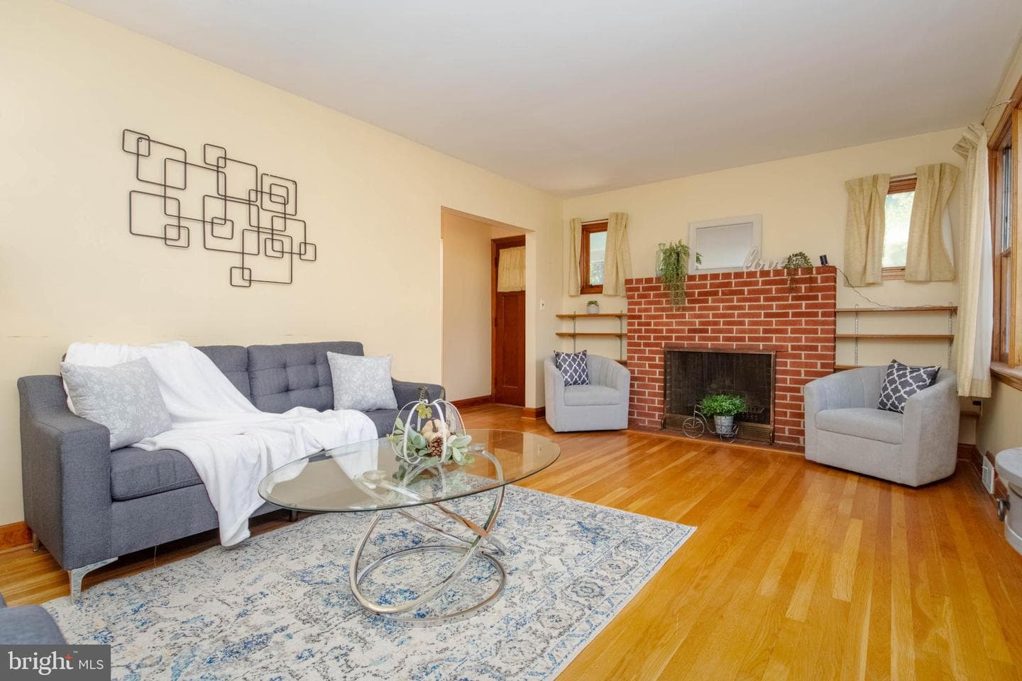 10645 Davis Avenue photo 9