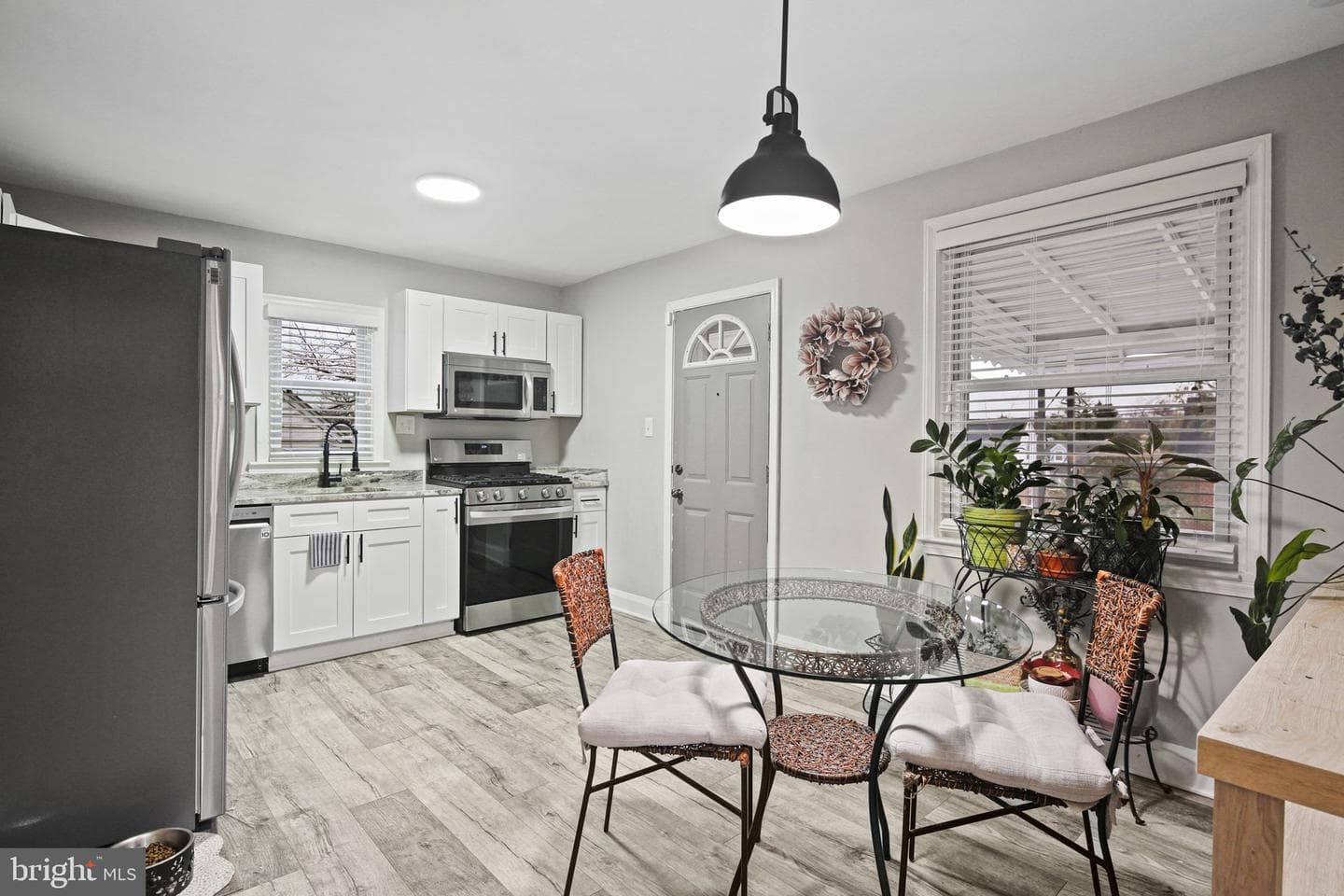 3417 Fairview Road photo 6
