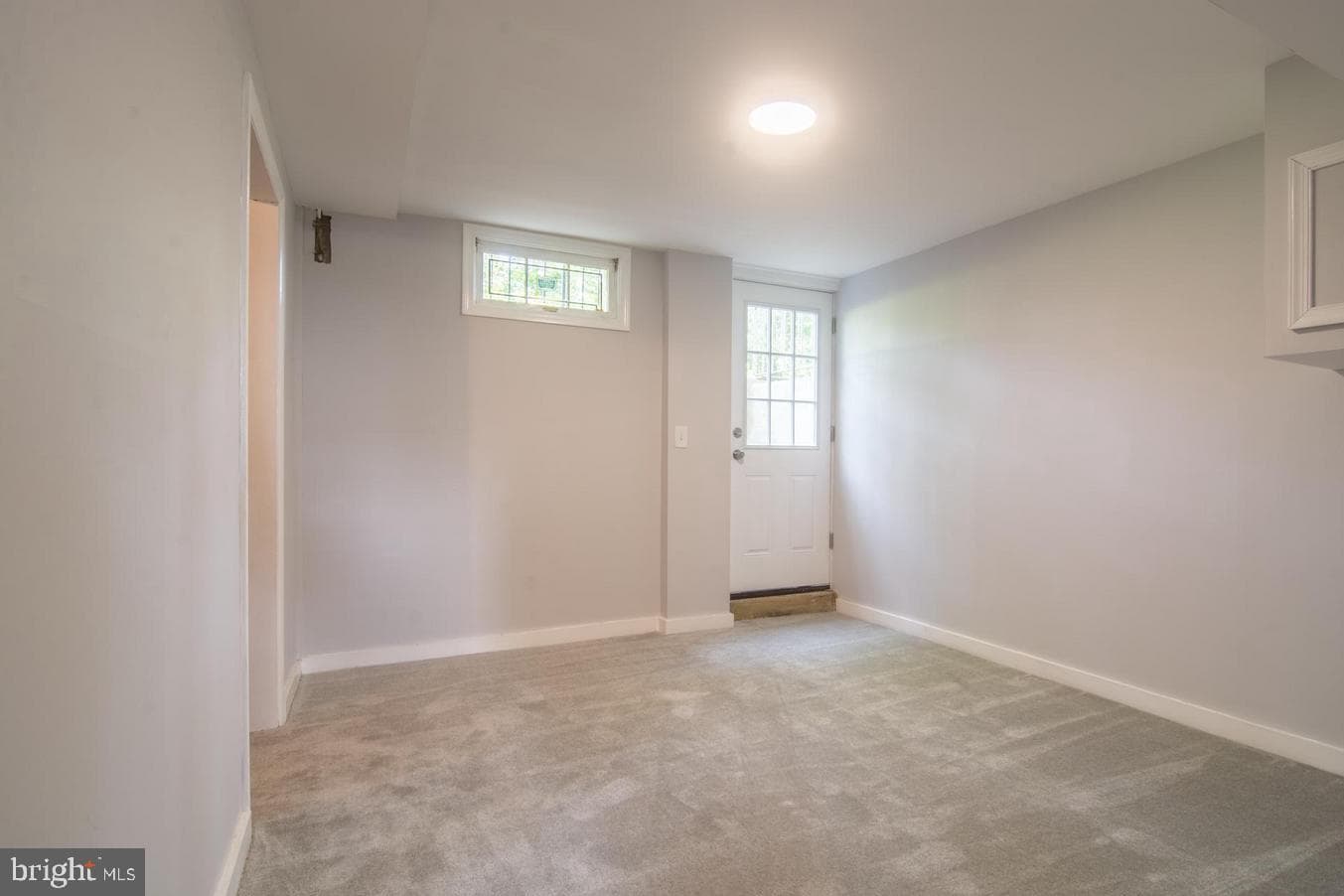 2436 Smith Avenue photo 12