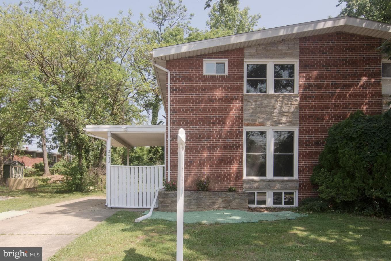 2436 Smith Avenue photo 13