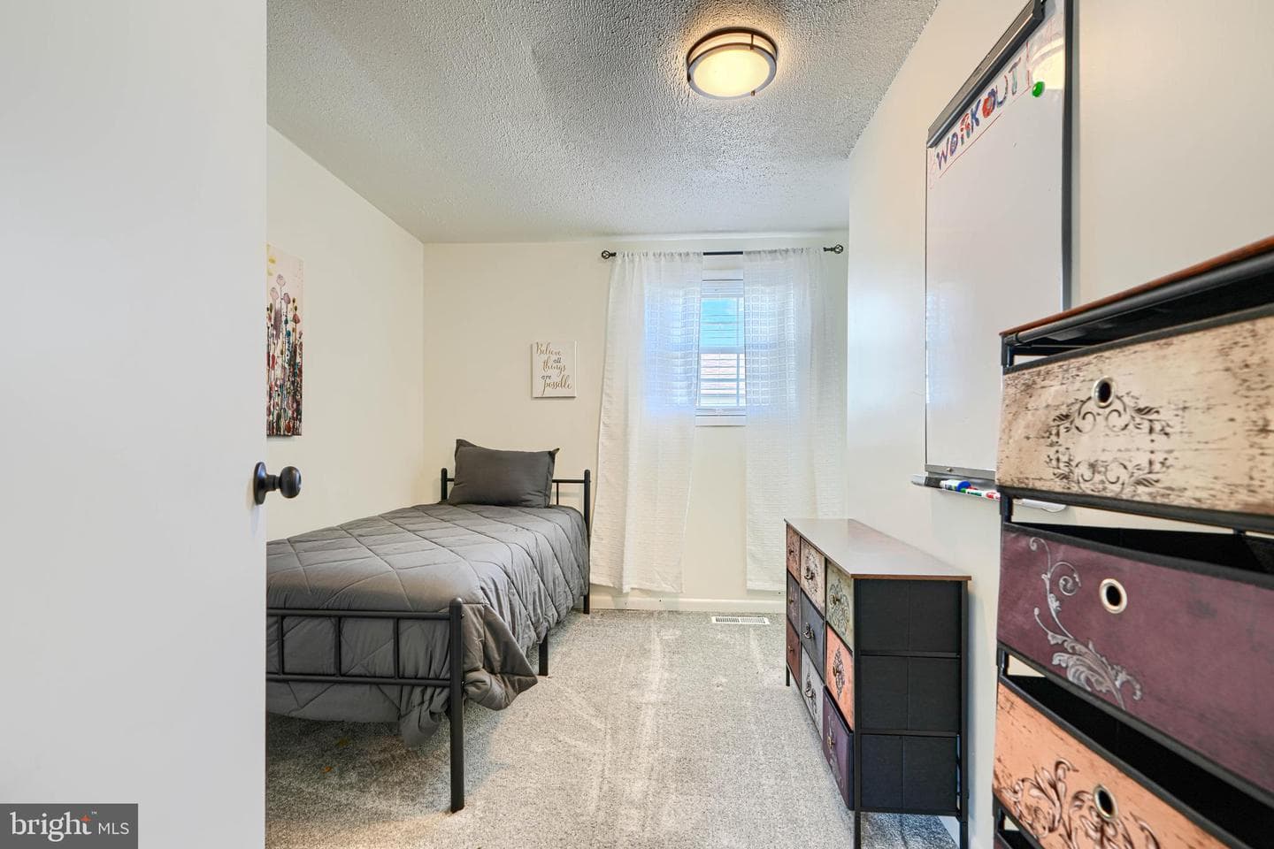 1132 E Riverside photo 33