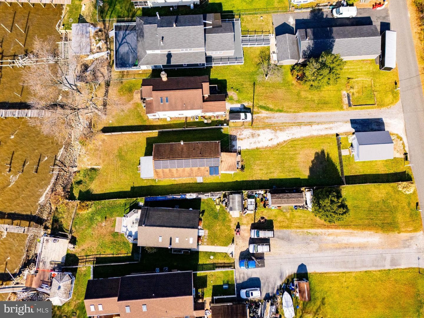 1132 E Riverside photo 9