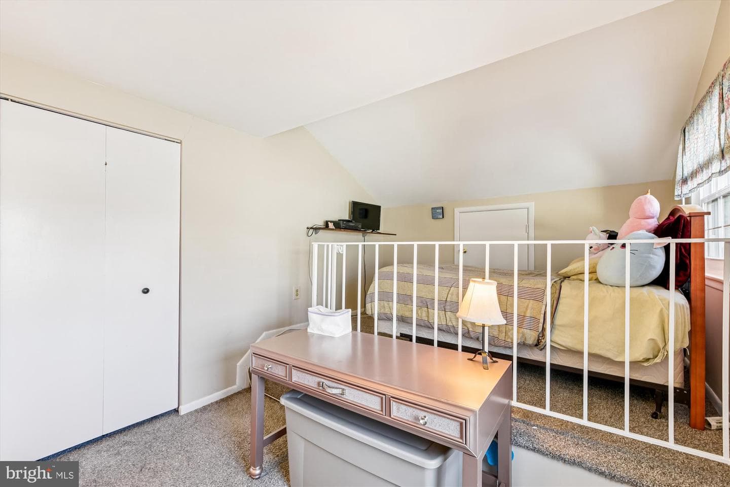 9 Galahad Court photo 27