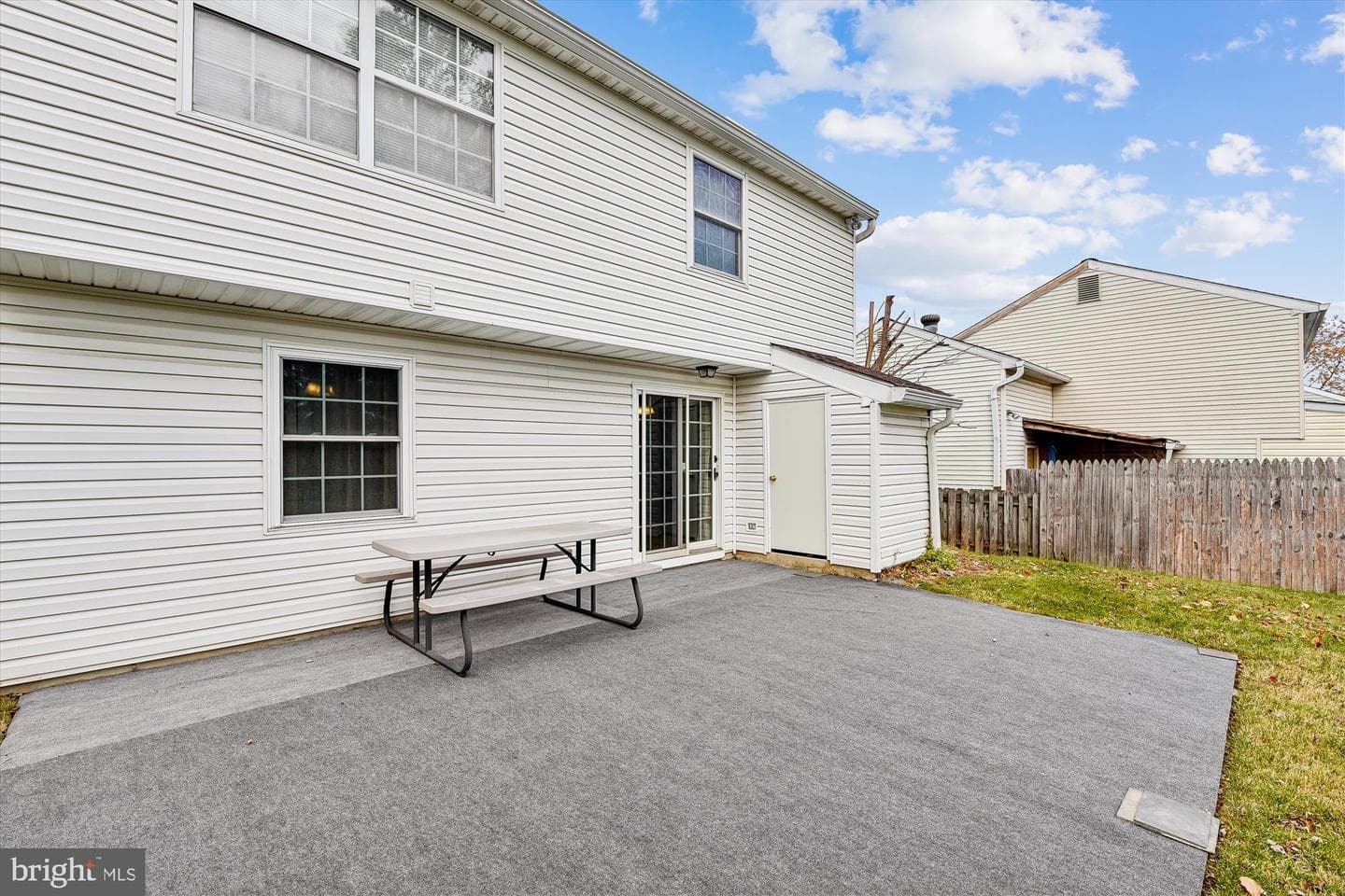 9 Galahad Court photo 32