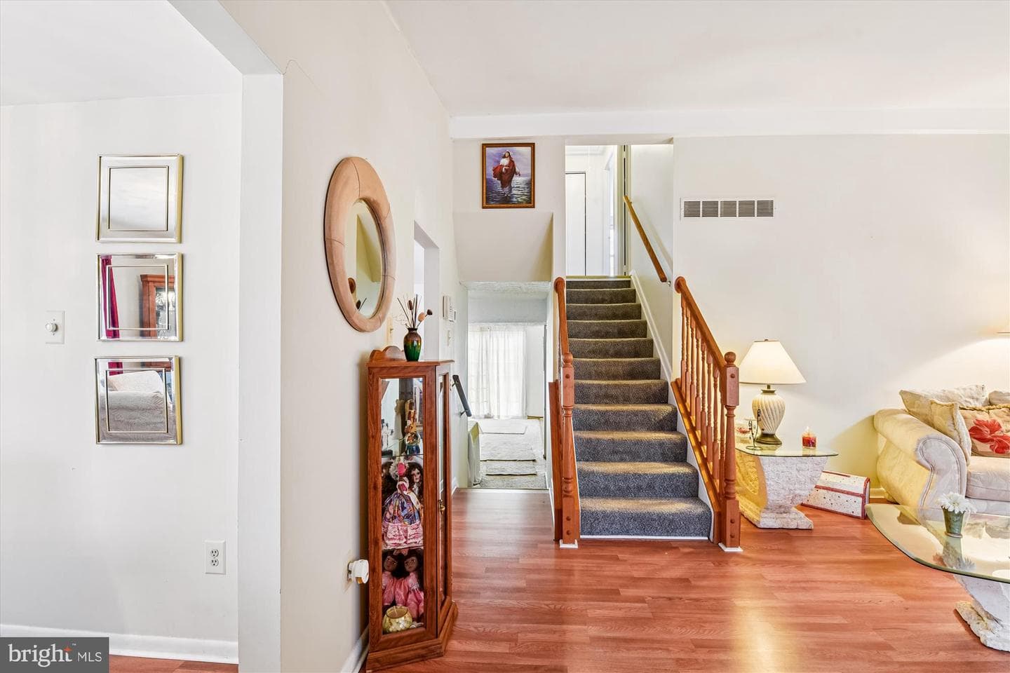 9 Galahad Court photo 5