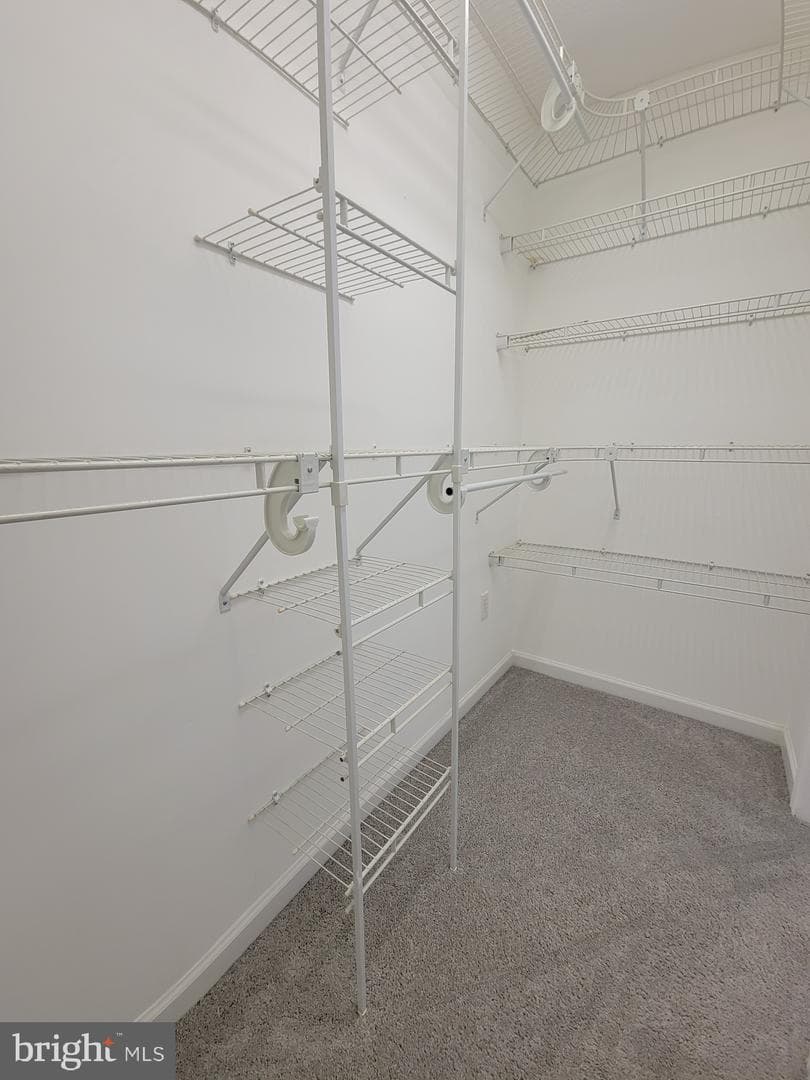 2621 N Snyder Avenue photo 32