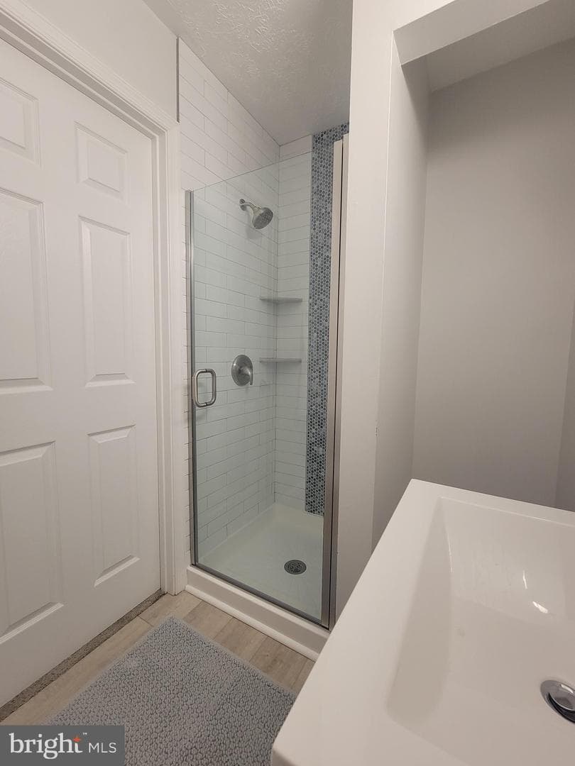2621 N Snyder Avenue photo 36