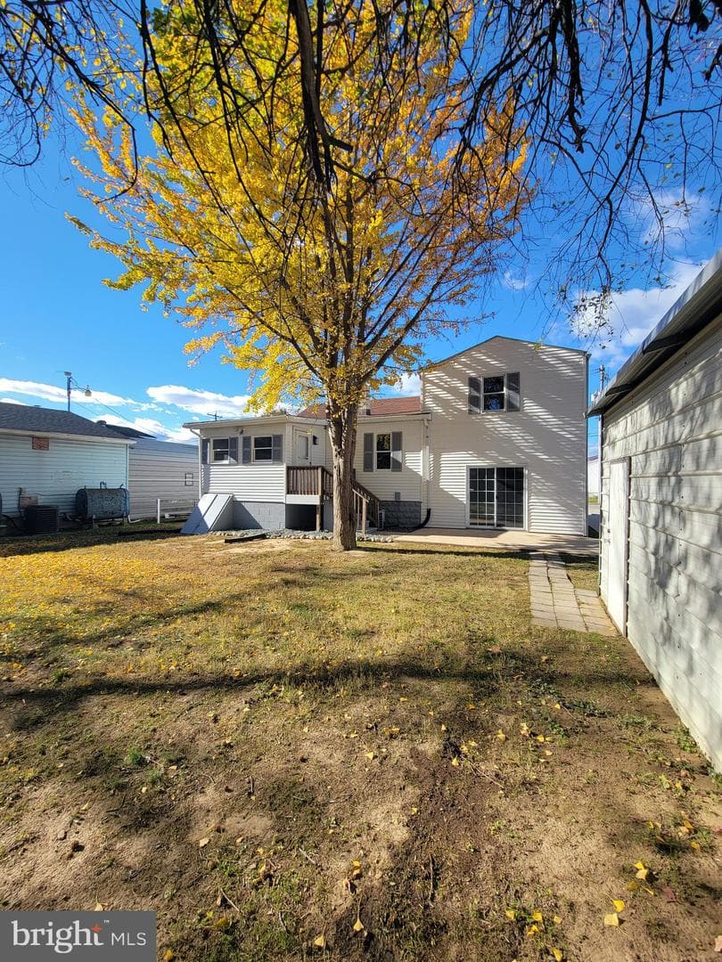 2621 N Snyder Avenue photo 57
