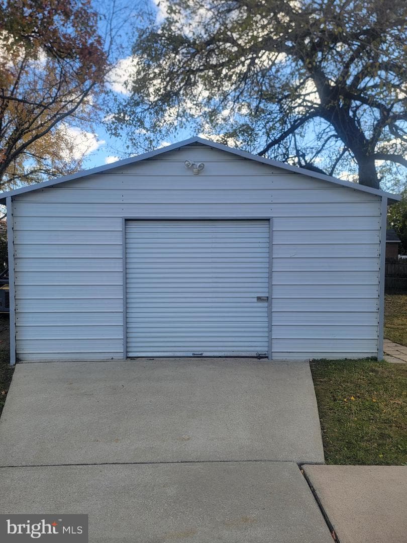 2621 N Snyder Avenue photo 64