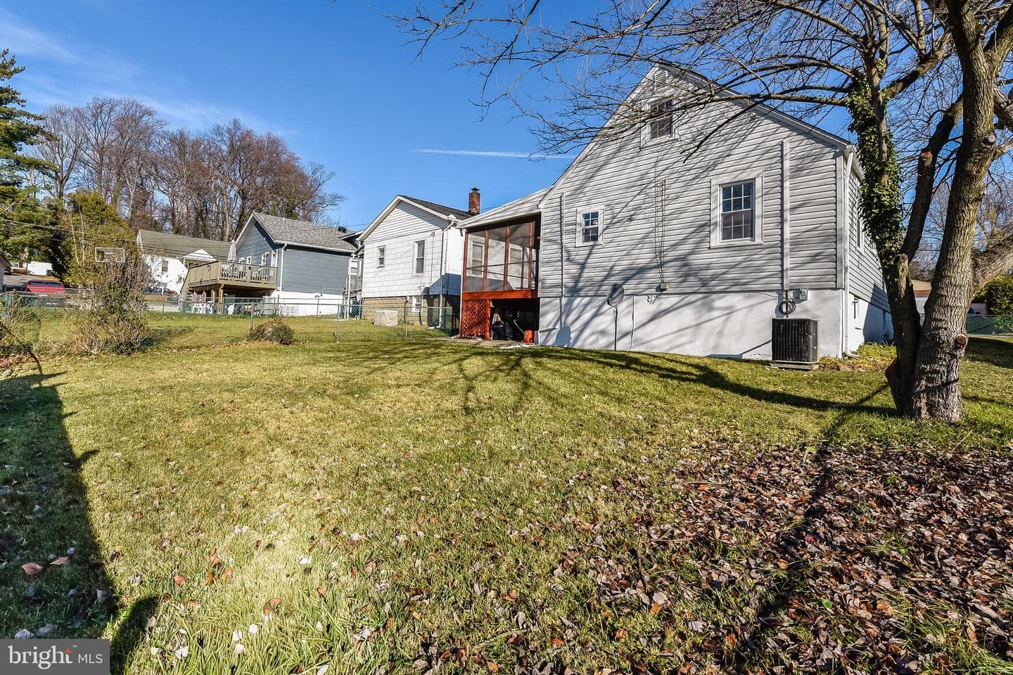 5533 Hutton Avenue photo 32