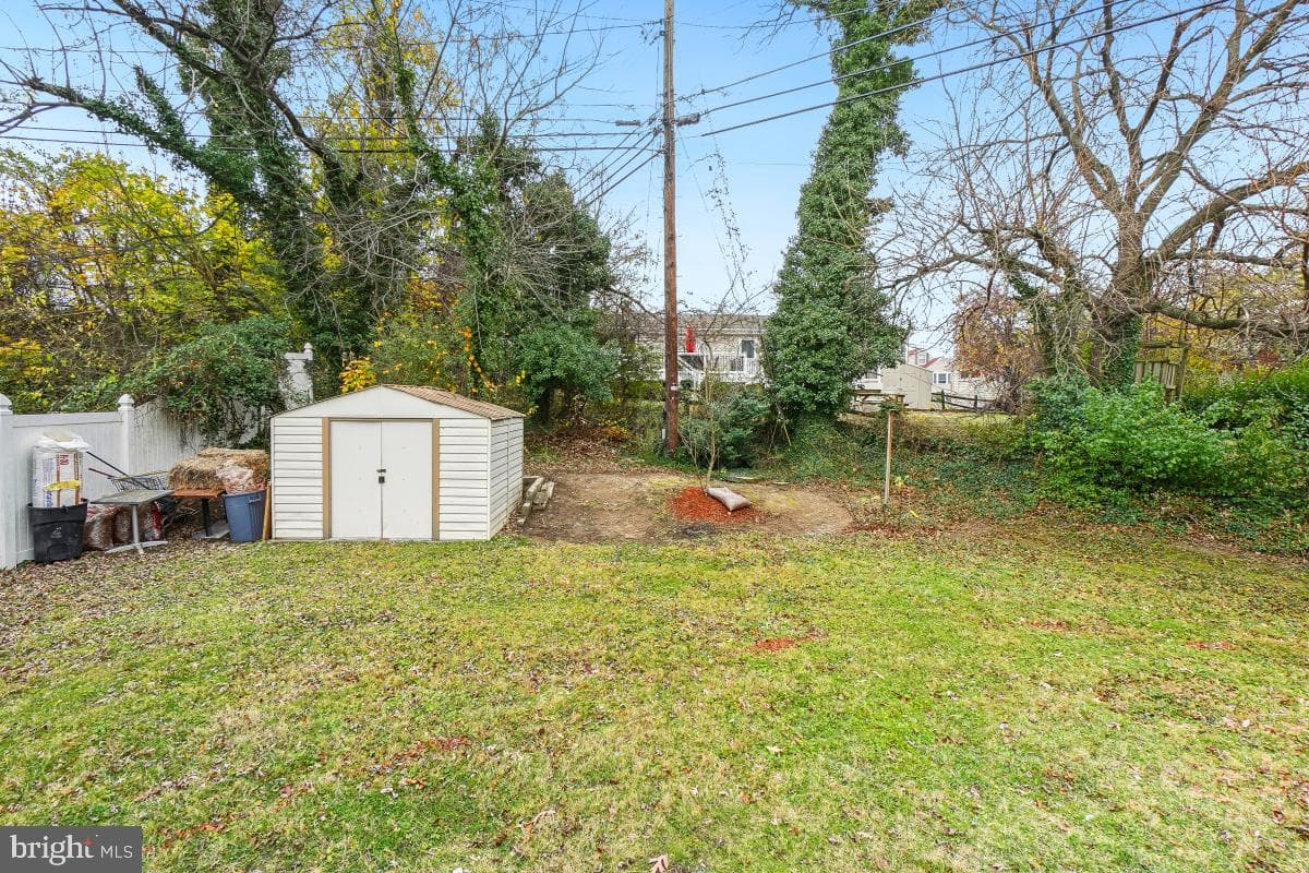 9307 Thornewood Drive photo 43