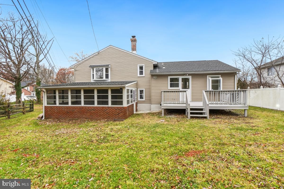 9307 Thornewood Drive photo 44