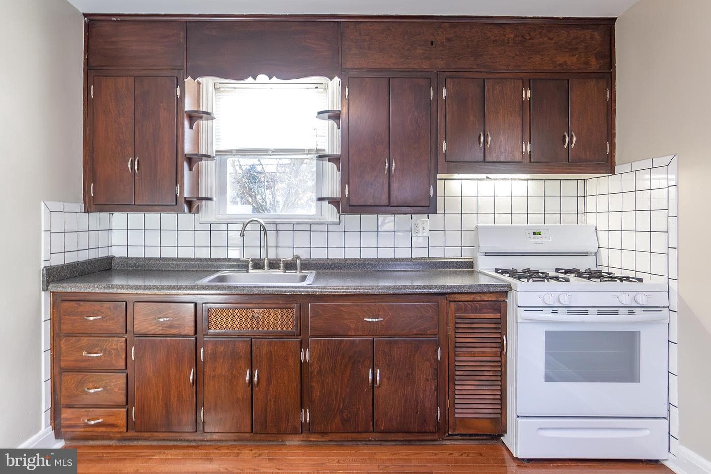 4508 Ridge Road photo 11