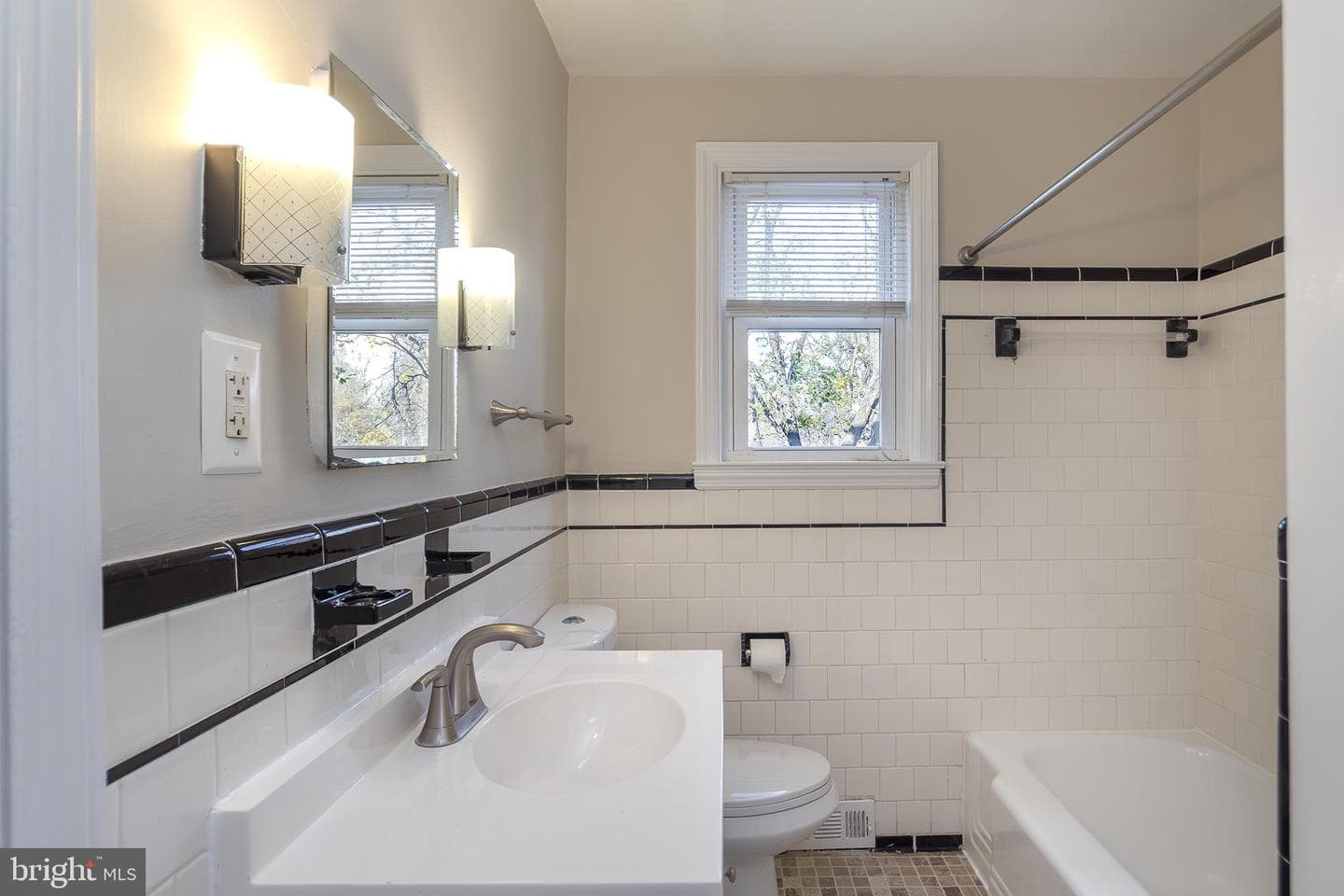 4508 Ridge Road photo 18