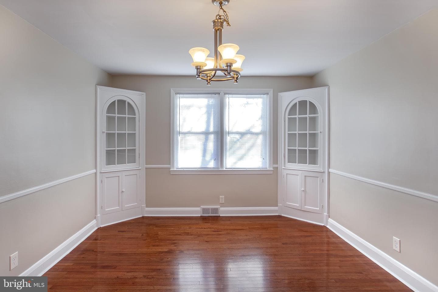4508 Ridge Road photo 8
