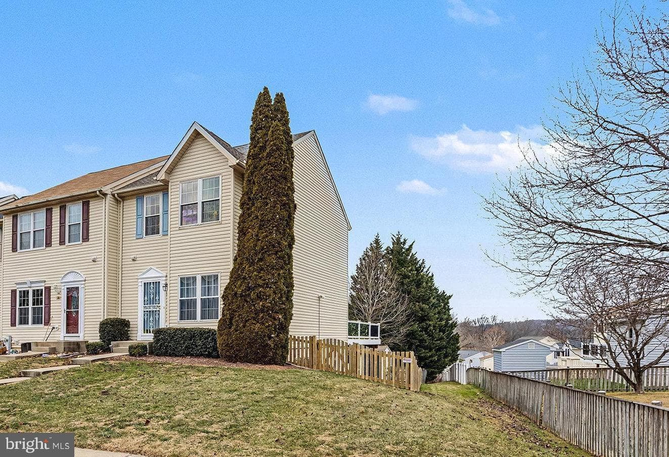 22 Oaksylvan Way photo 2