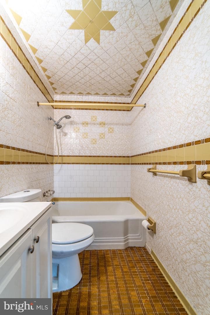 2602 Gray Manor photo 17