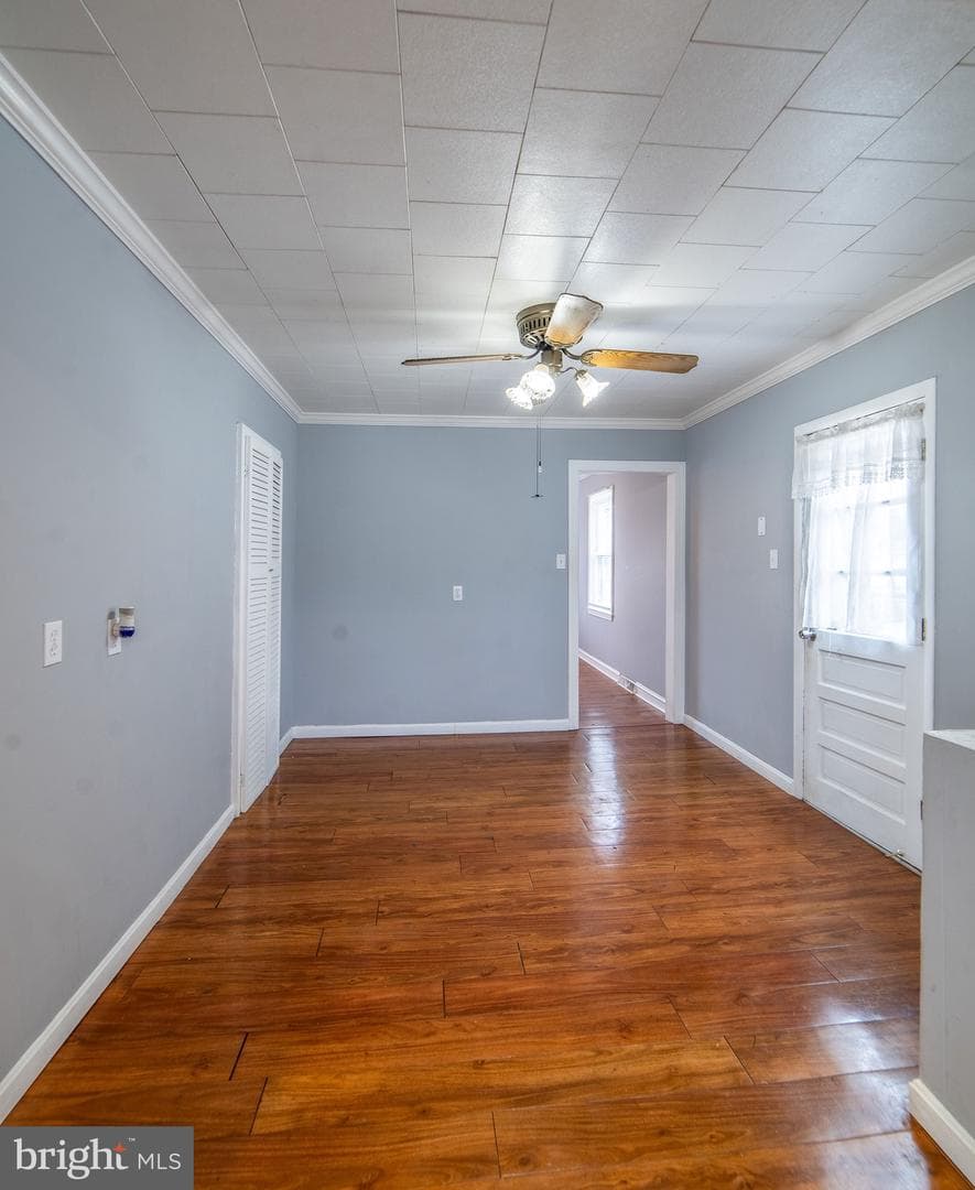 2602 Gray Manor photo 4