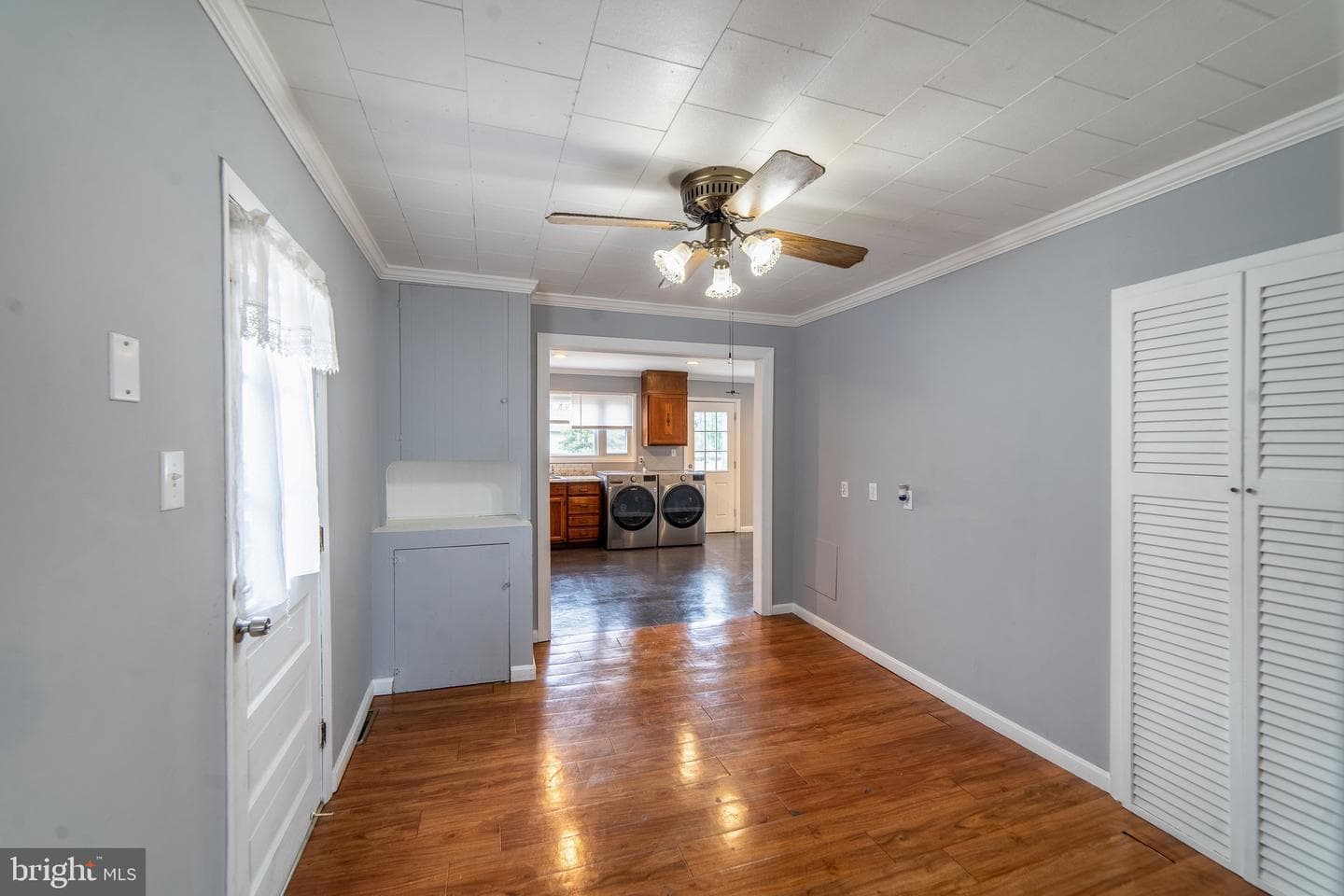 2602 Gray Manor photo 5