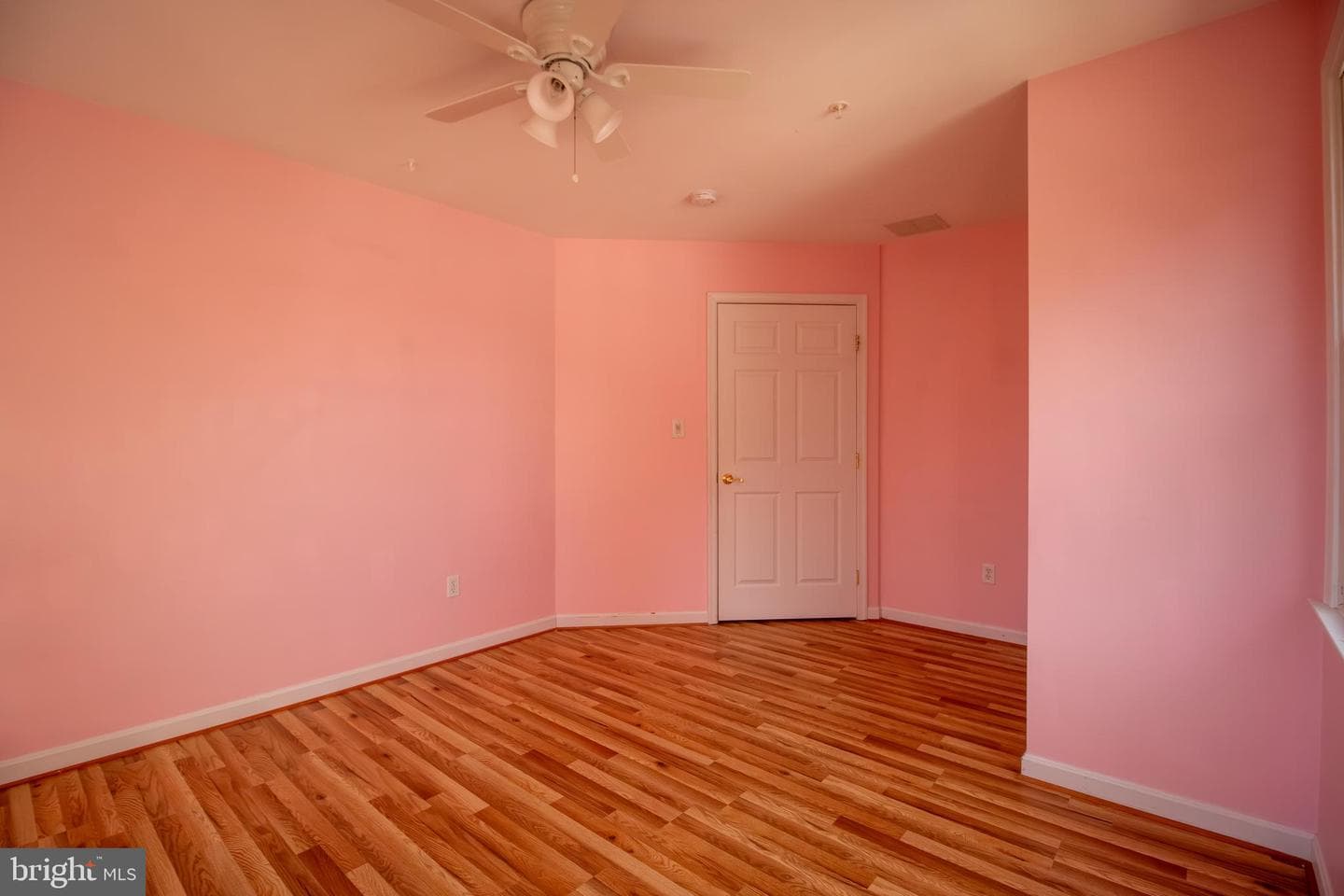 9112 Cowenton Avenue photo 36