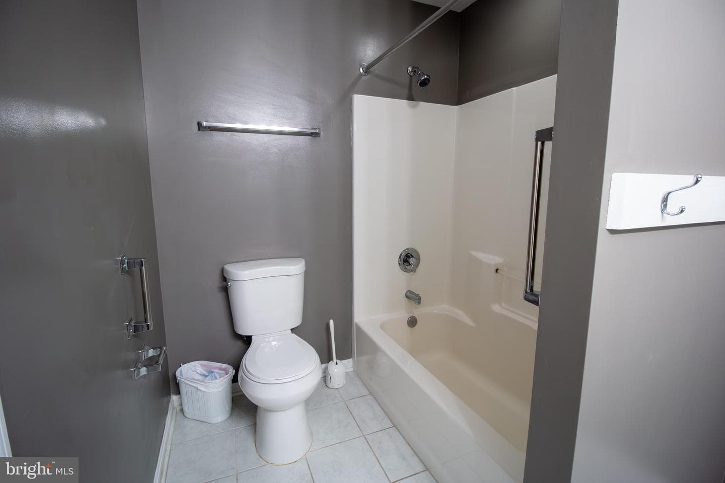 9112 Cowenton Avenue photo 41