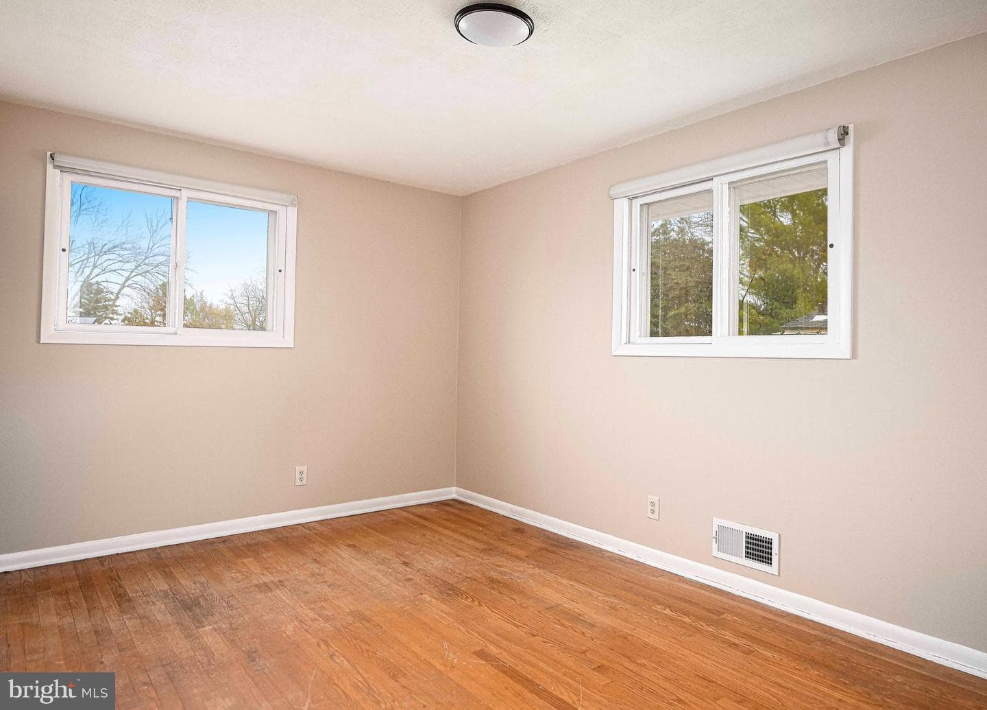 6612 Kenwood Avenue photo 14