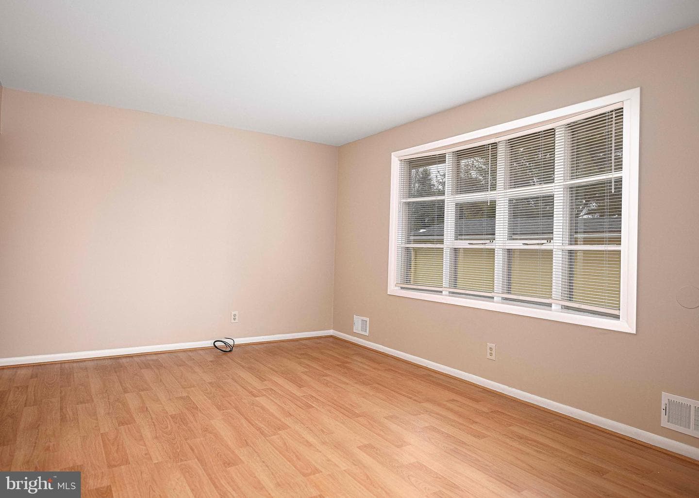 6612 Kenwood Avenue photo 4