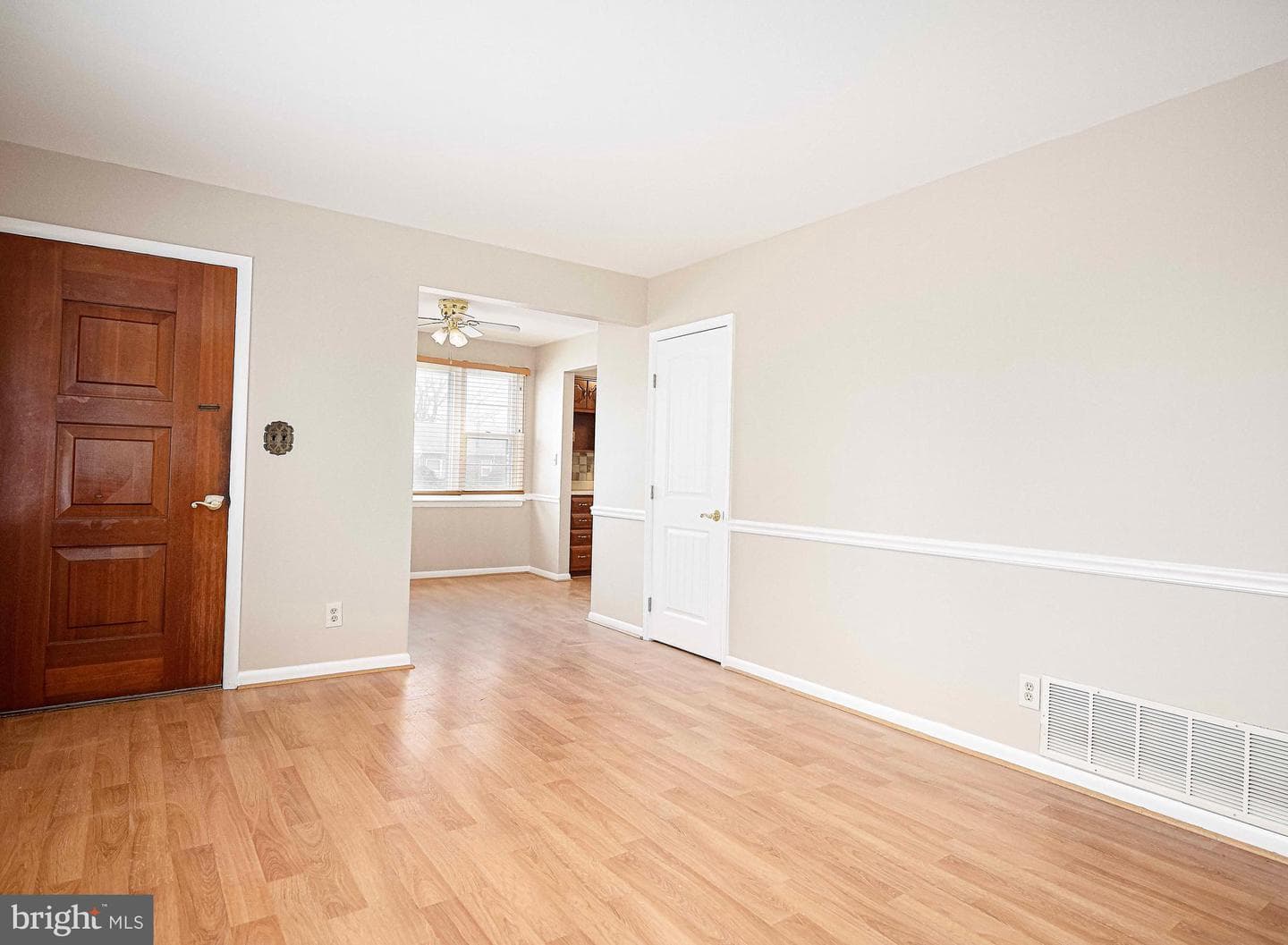 6612 Kenwood Avenue photo 5