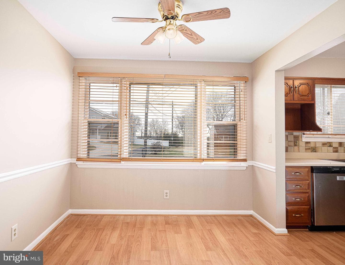 6612 Kenwood Avenue photo 7