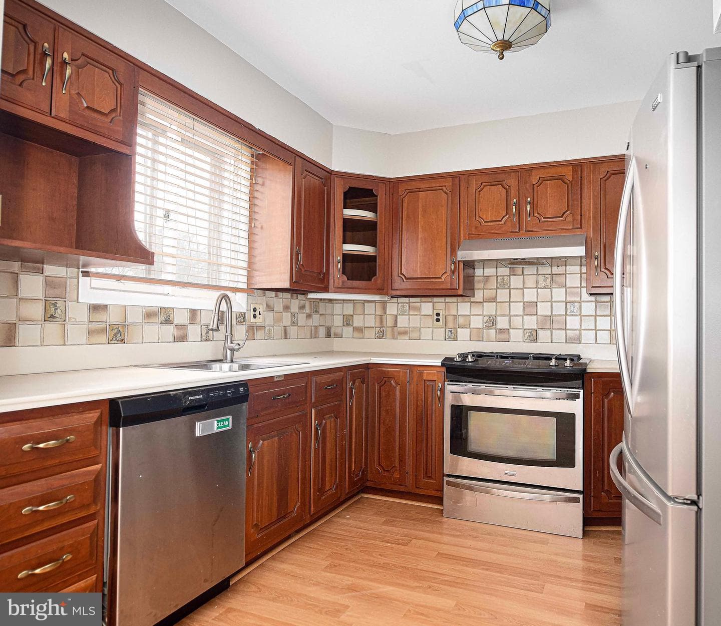 6612 Kenwood Avenue photo 9