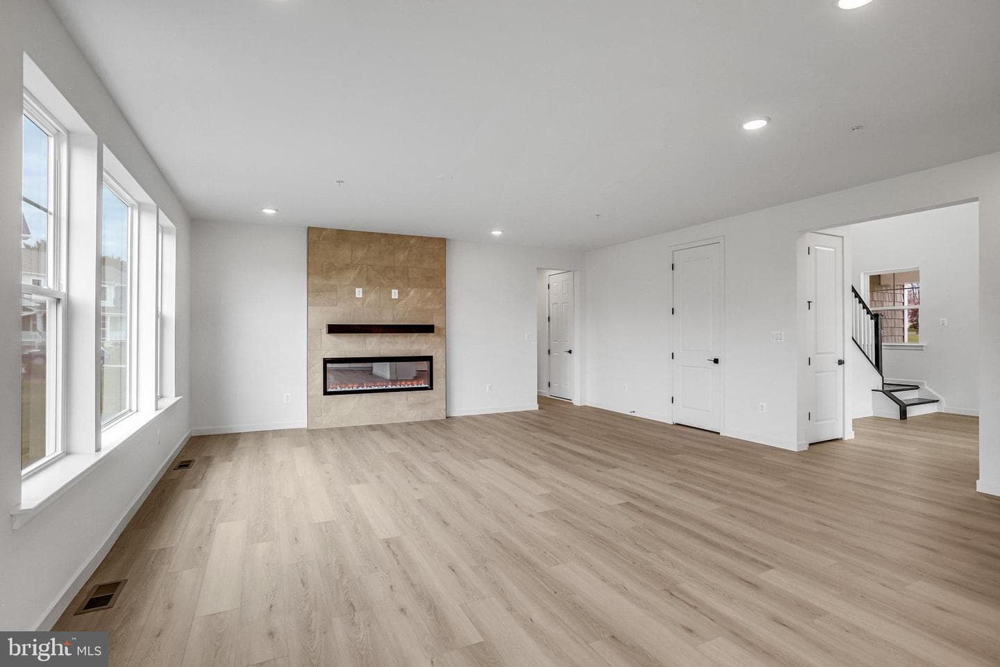 906 Honeyflower Drive photo 23