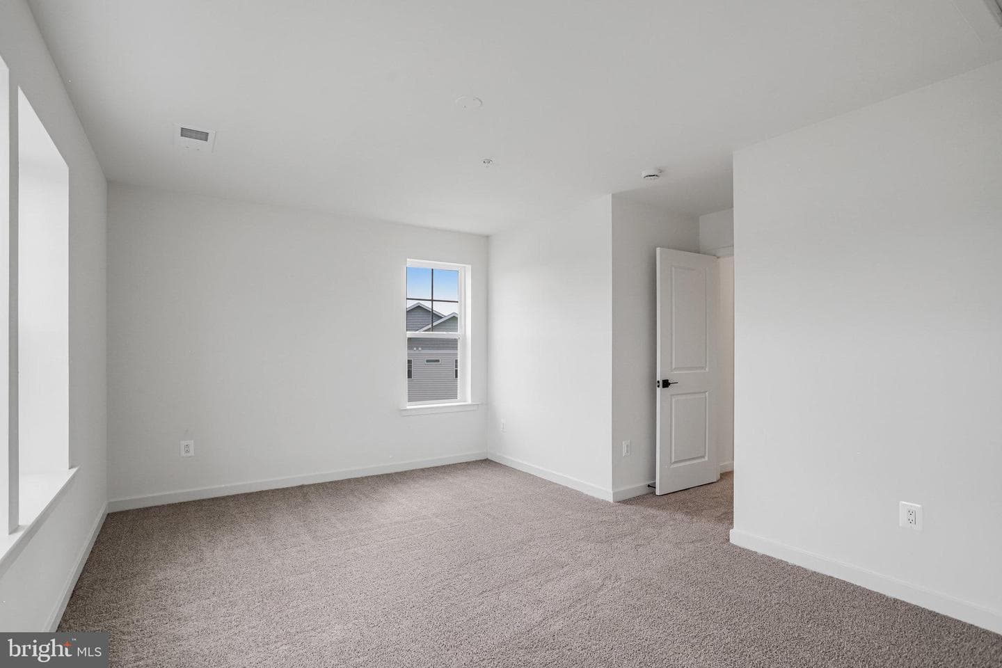 906 Honeyflower Drive photo 49