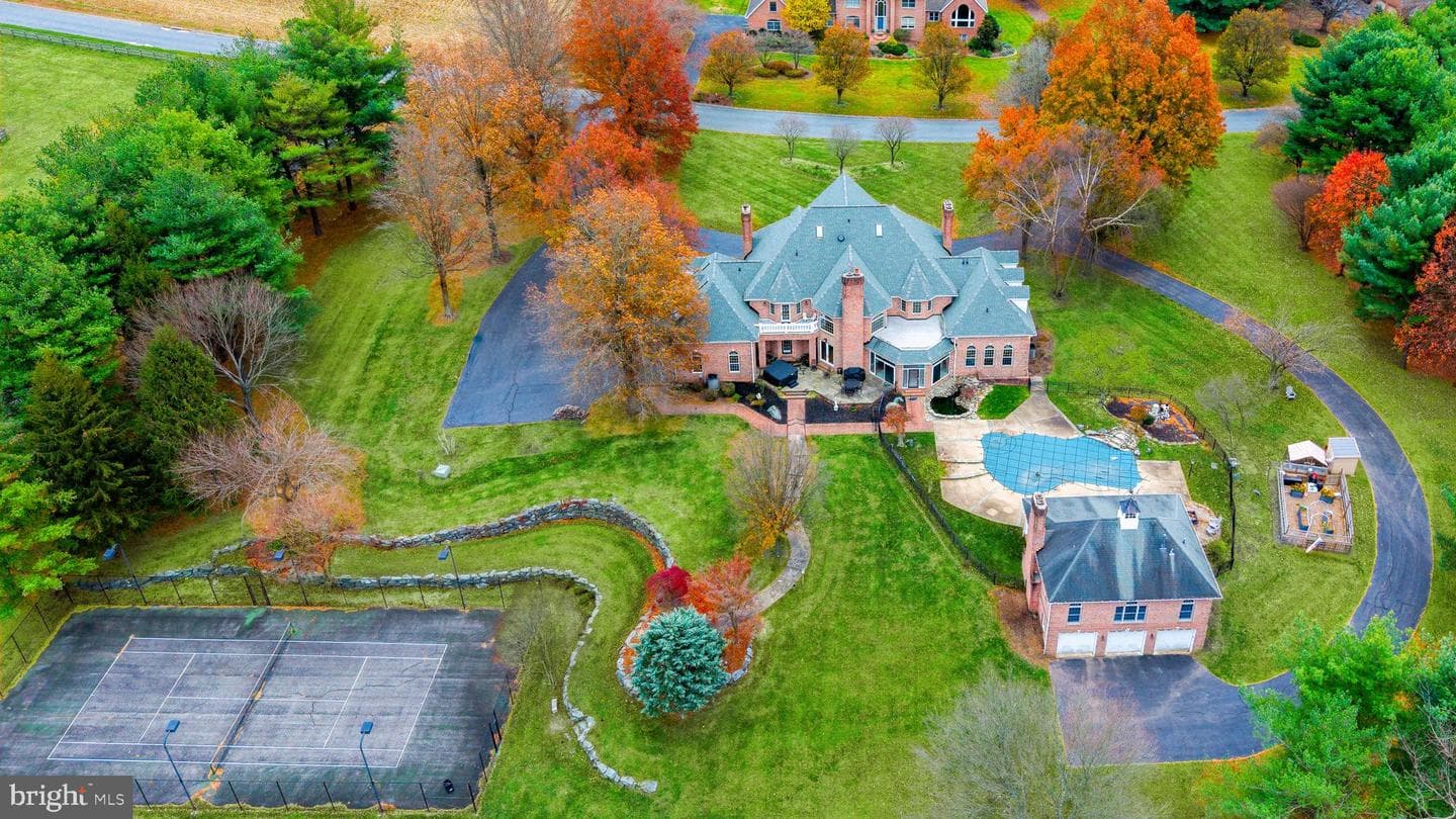 8 Glenberry Court photo 19